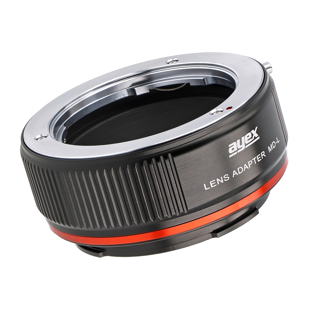 Ein schwarzer Objektivadapter mit silbernem Ring. Es hat rote Details und den Text 'ayex LENS ADAPTER MD-L'. Auf weißem Hintergrund.