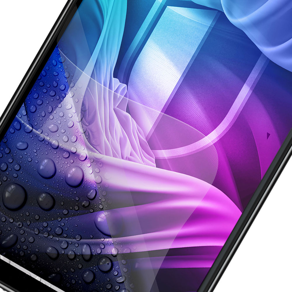 Uno schermo di smartphone mostra un design astratto digitale. Ha forme fluenti blu, viola e bianche con goccioline d'acqua in basso a sinistra.