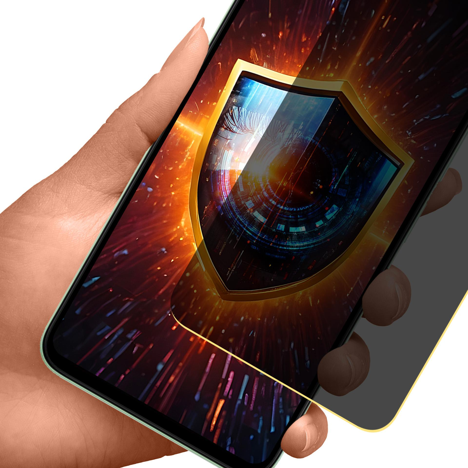 Mano che tiene uno smartphone con icona scudo sullo schermo. Sfondo arancione e nero, con bordo dorato.