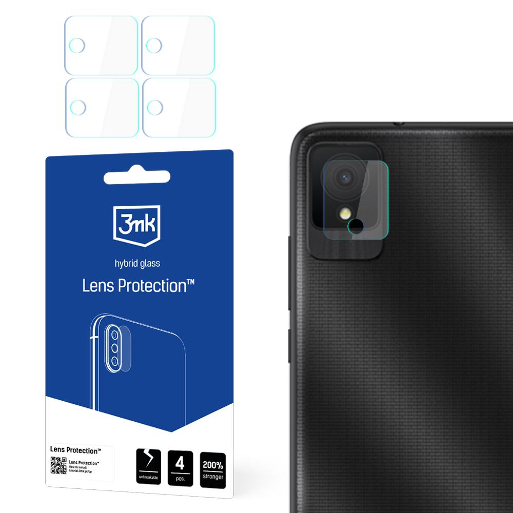 Vengono mostrati un proteggi obiettivo del telefono e la fotocamera di un telefono. La protezione è sul telefono. La scatola mostra il nome del prodotto.