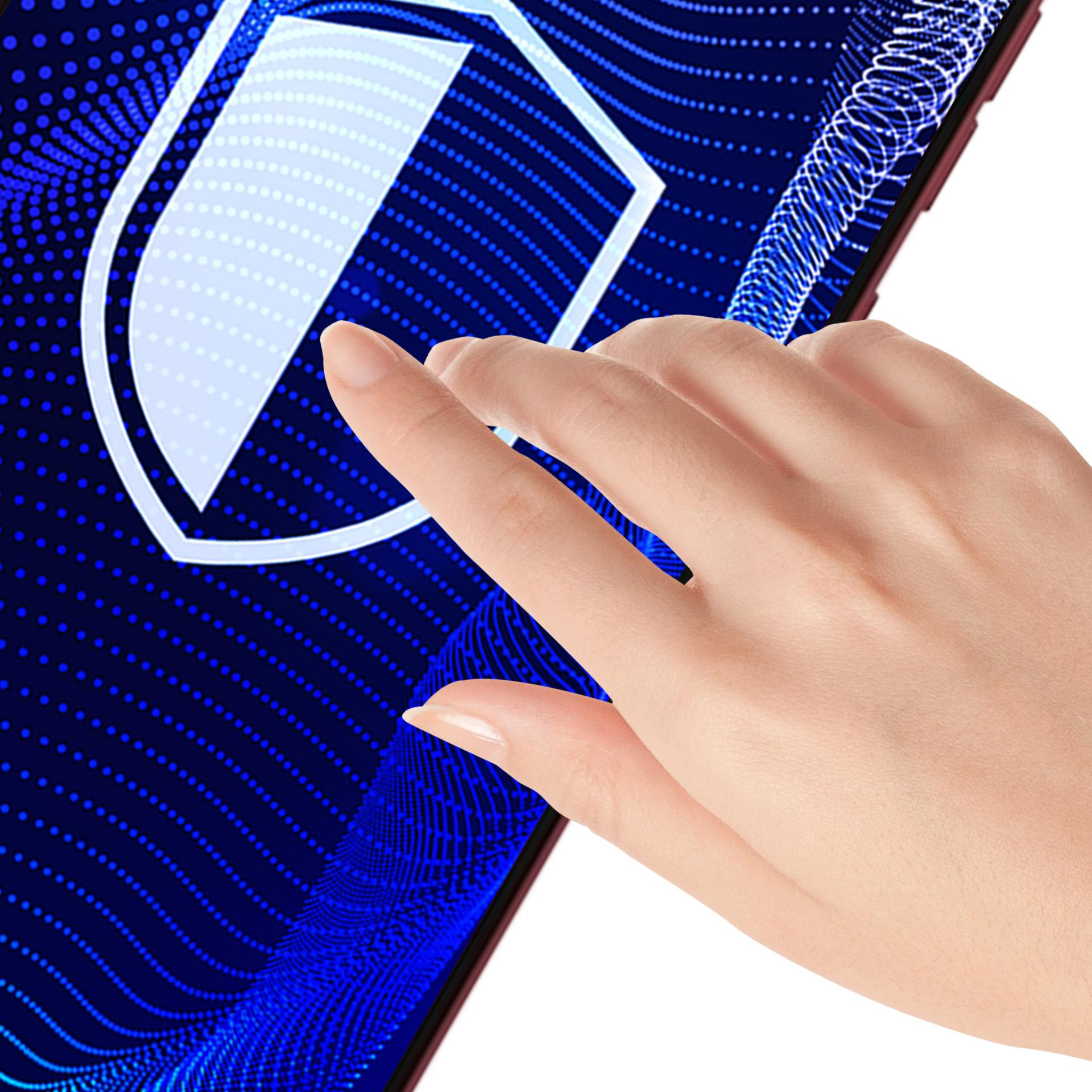 Una mano toca la pantalla de una tableta con un icono de escudo de seguridad sobre fondo azul.