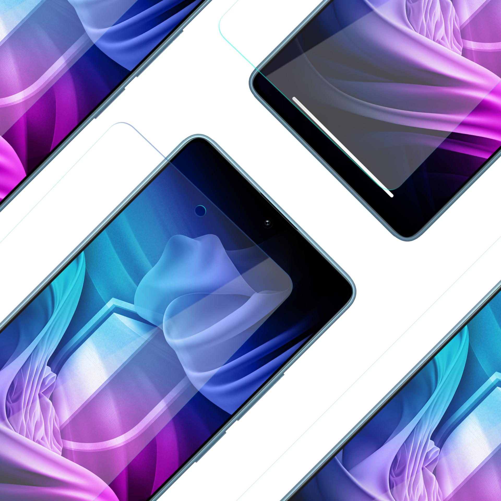 Tablet angolati su sfondo bianco, schermi con forme astratte viola e blu, cornice azzurra.