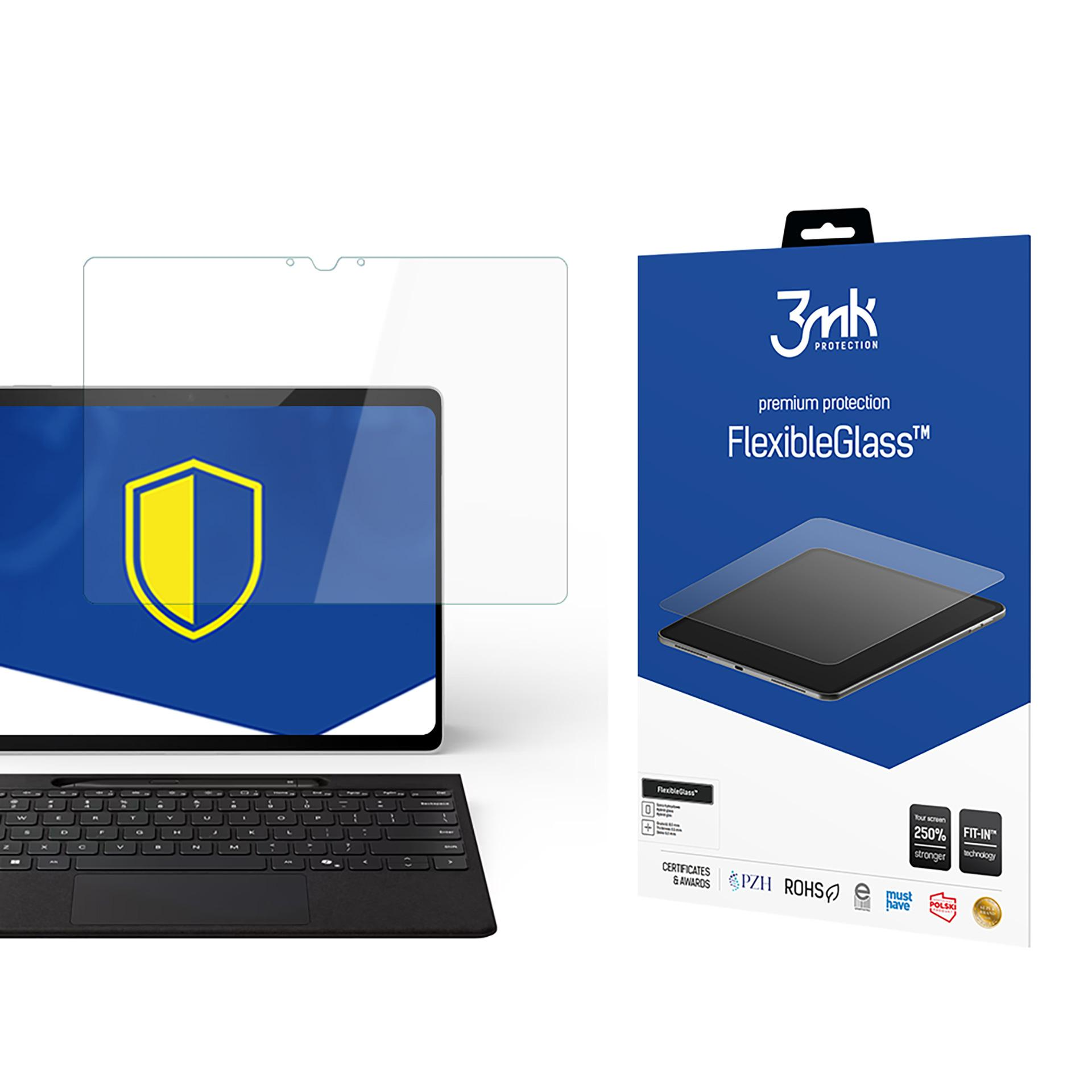 Un tablet con protezione schermo, tastiera e una scatola prodotto con la scritta FlexibleGlass.