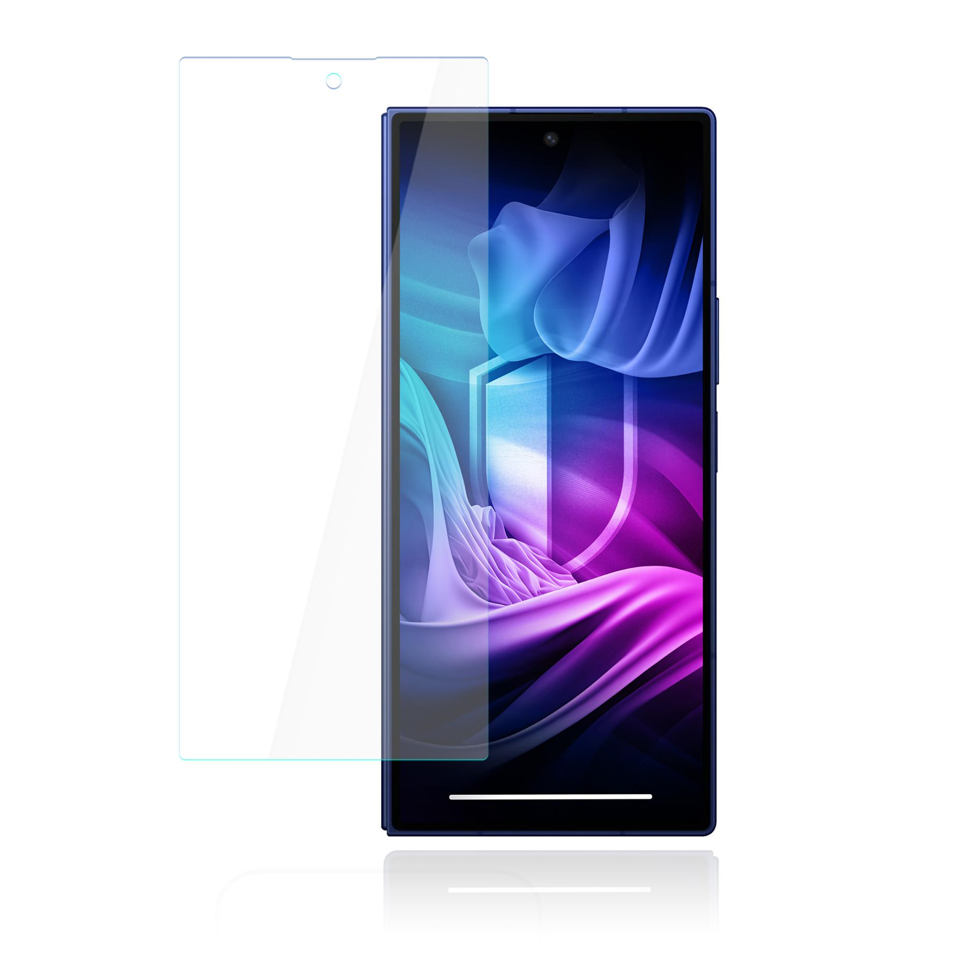 Uno smartphone con protezione schermo. Lo schermo mostra un'immagine astratta colorata con colori blu, viola e bianco.