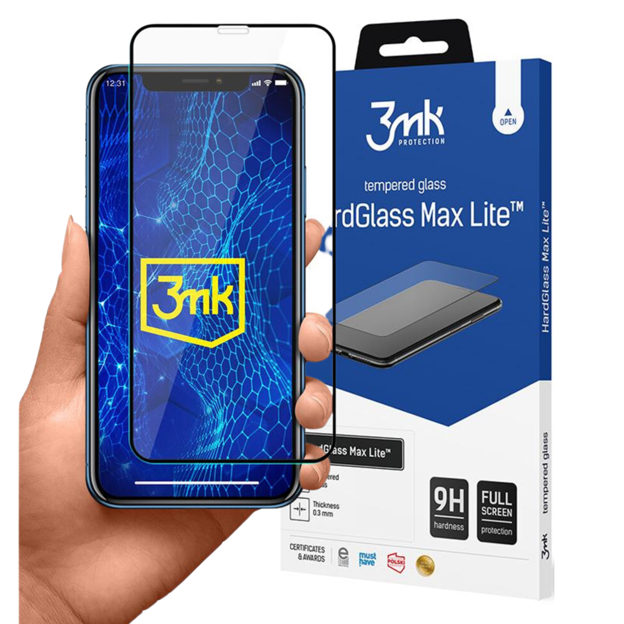 Dłoń trzymająca smartfona z ochraniaczem ekranu. Widoczne pudełko ze szkłem hartowanym 3mk. Scena jest dobrze oświetlona i ostra.