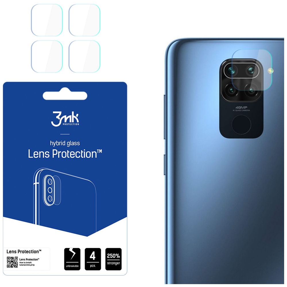 Un proteggi obiettivo per telefono e il retro del telefono. Il proteggi è trasparente e il telefono è blu. Una confezione è a sinistra.