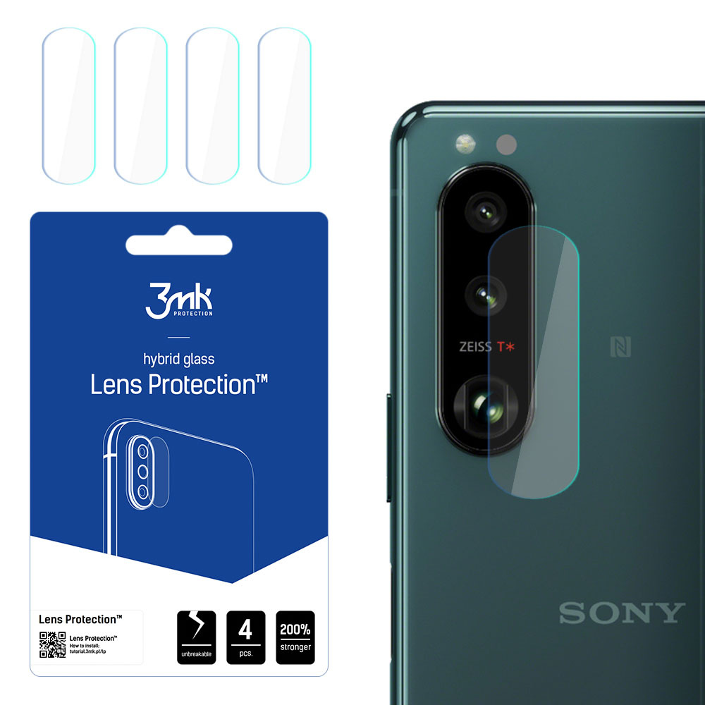 Un telefono con protezioni per lenti. Una confezione con testo 'Lens Protection'. Quattro protezioni e un telefono con fotocamera.