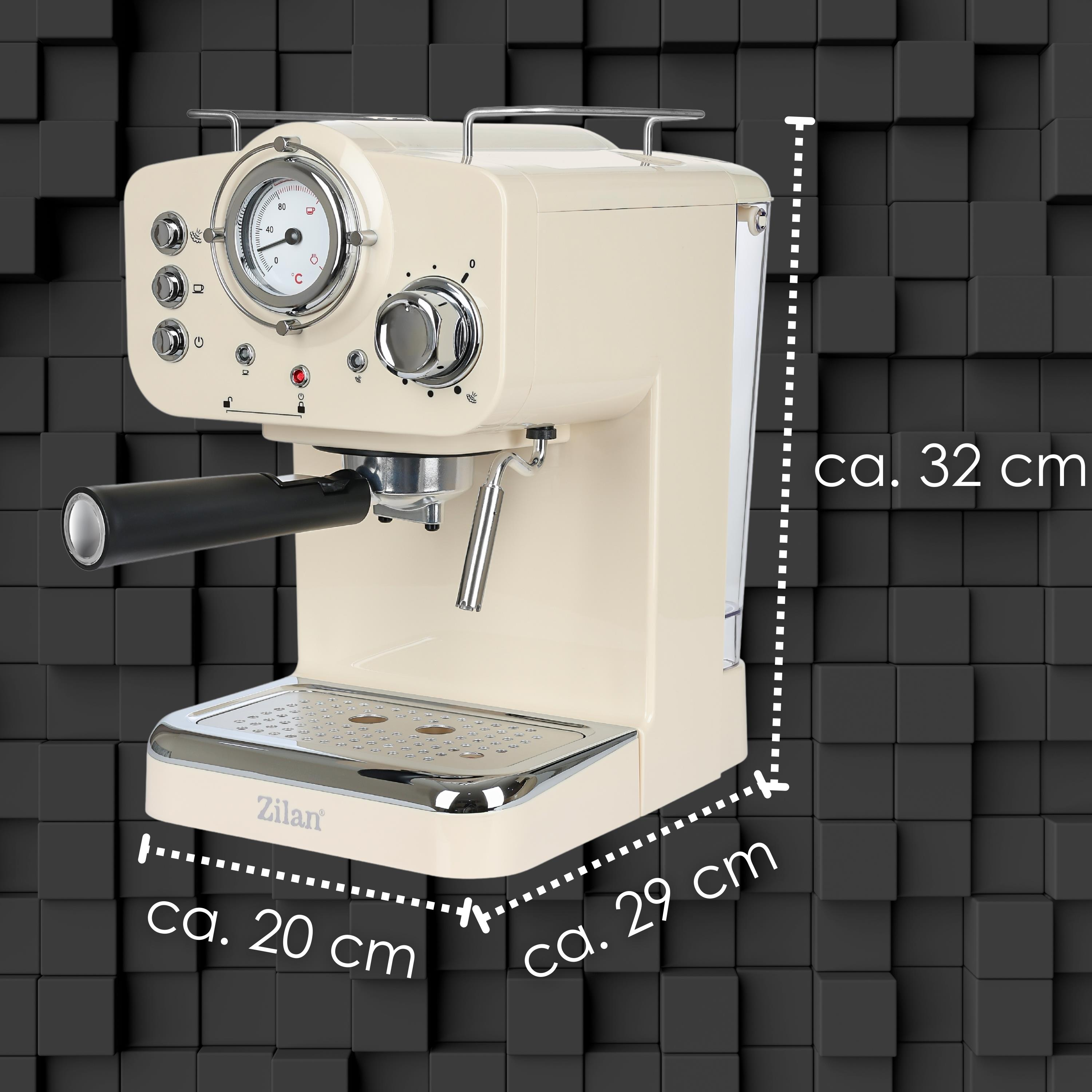 Ölçer, düğmeler ve buhar çubuğu olan krem espresso makinesi. Siyah küp arka plan üzerinde. Boyutlar belirtilmiştir.