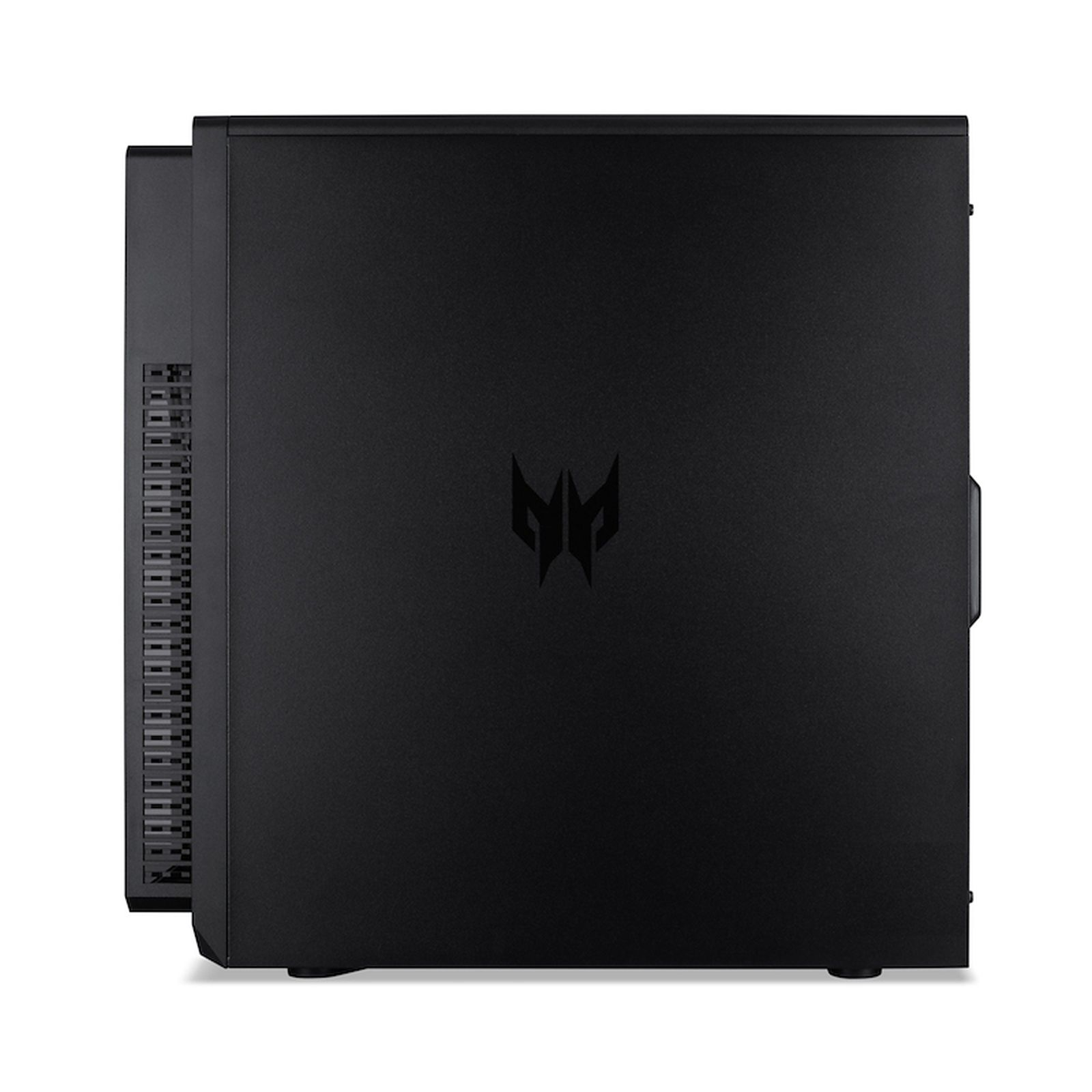 Czarna obudowa komputera z logo Predator. Boczny panel ma wentylację, przód jest gładki. Tło jest białe.
