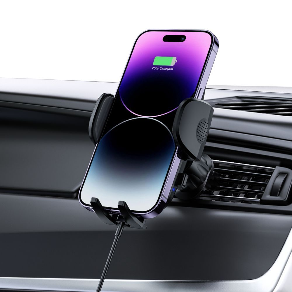 Ein Telefon ist in einer Autohalterung montiert. Das Telefon zeigt 75 % geladen an. Es ist mit einem Ladekabel verbunden. Das Armaturenbrett ist im Hintergrund.