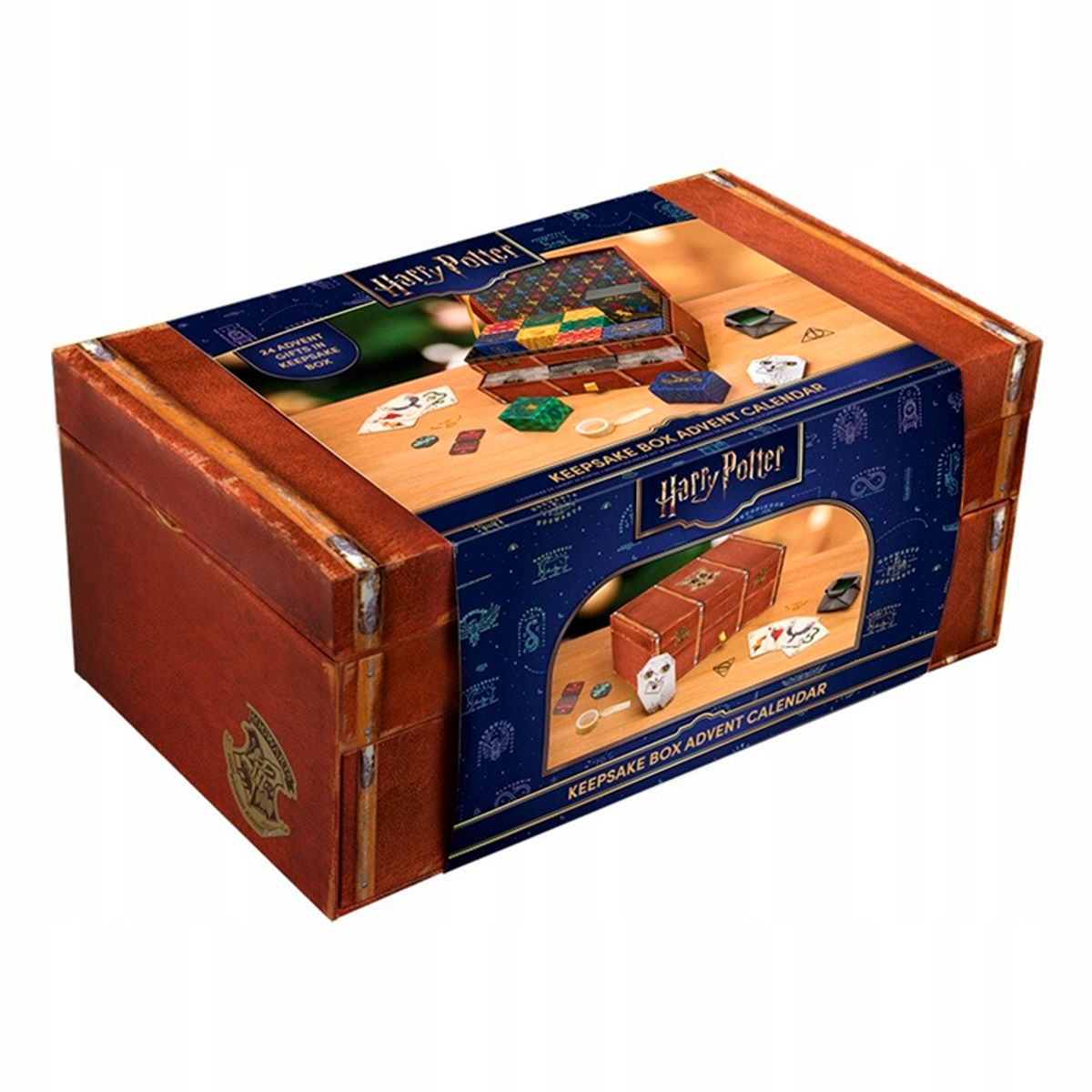 Un calendario de adviento de caja de recuerdos de Harry Potter. Tiene un diseño de cofre marrón con varios objetos pequeños encima, incluyendo cartas y pequeñas cajas.