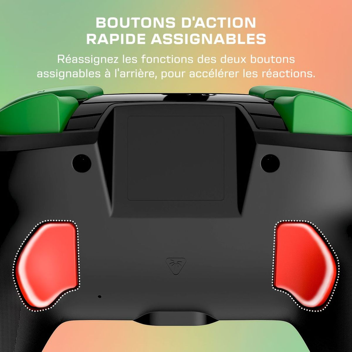 Nahaufnahme eines schwarzen Gamecontrollers mit grünen Akzenten. Rote Tasten sind auf der Rückseite hervorgehoben, mit Text oben.