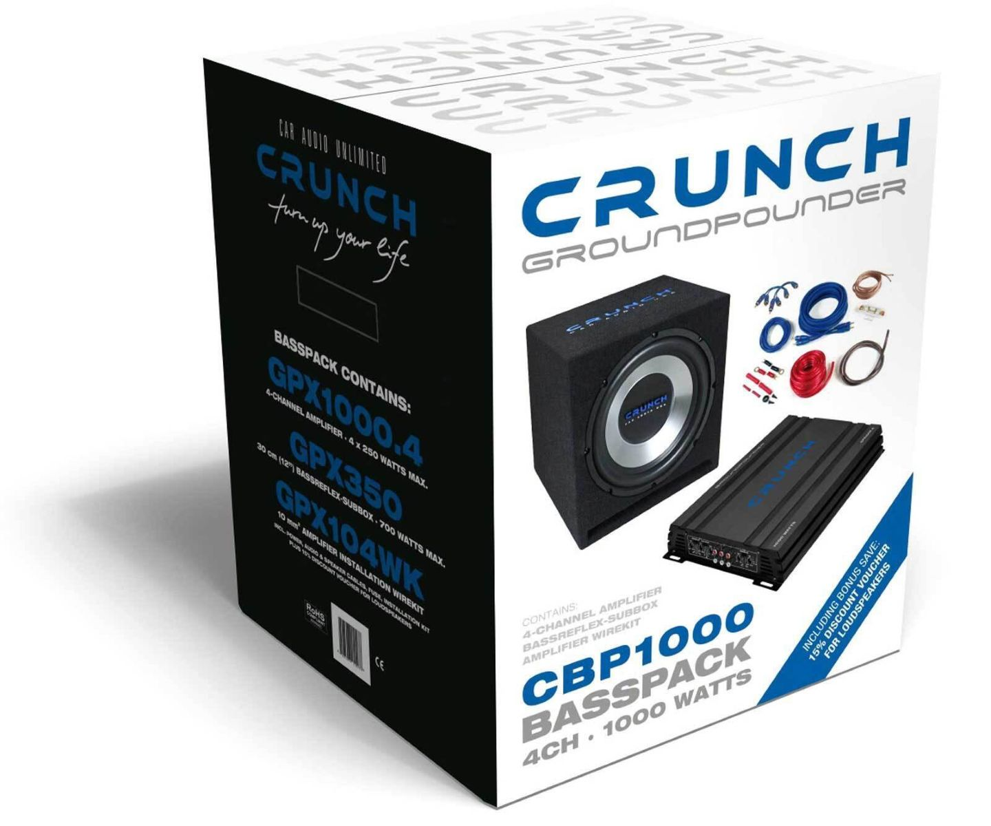 Ein Crunch Groundpounder Basspack-Karton mit Subwoofer, Verstärker und Verkabelungssatz mit Text, der die Komponenten beschreibt.