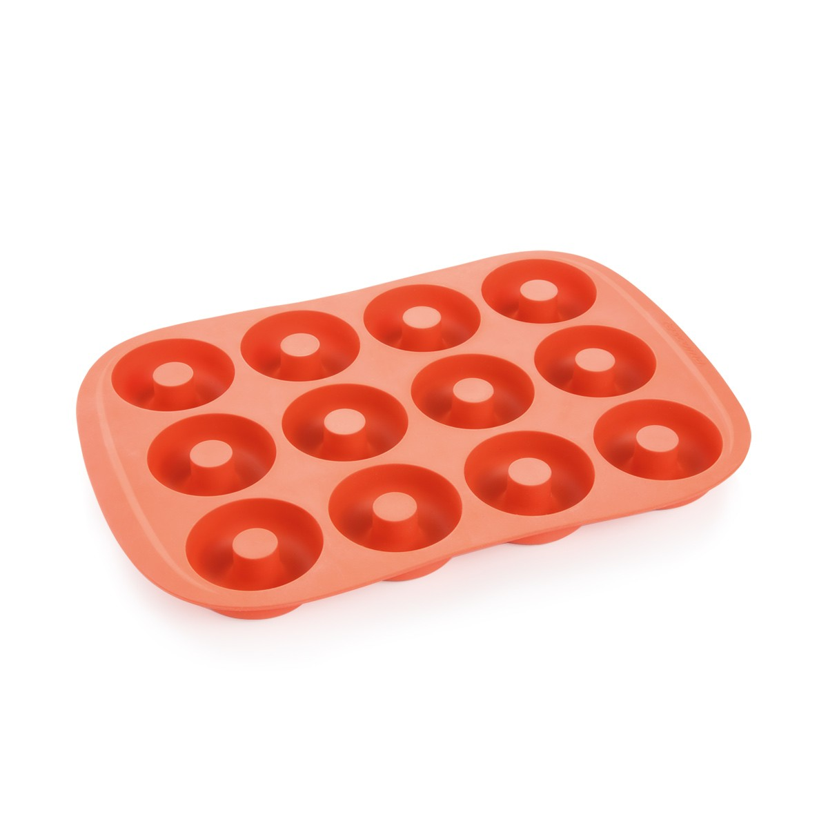 Eine orangefarbene Donut-Backform aus Silikon mit 12 donutartigen Hohlräumen. Die Form befindet sich auf weißem Hintergrund.