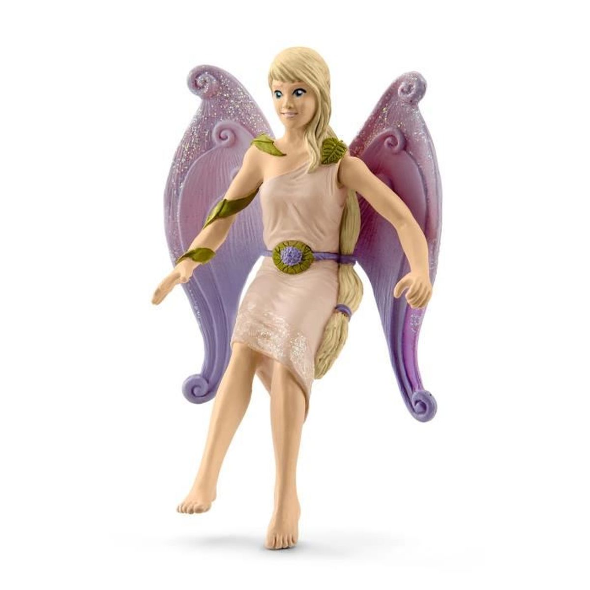 Eine Figur einer Fee mit blonden Haaren, einem rosa Kleid und lila Flügeln. Sie lächelt und hat ein Bein angehoben.