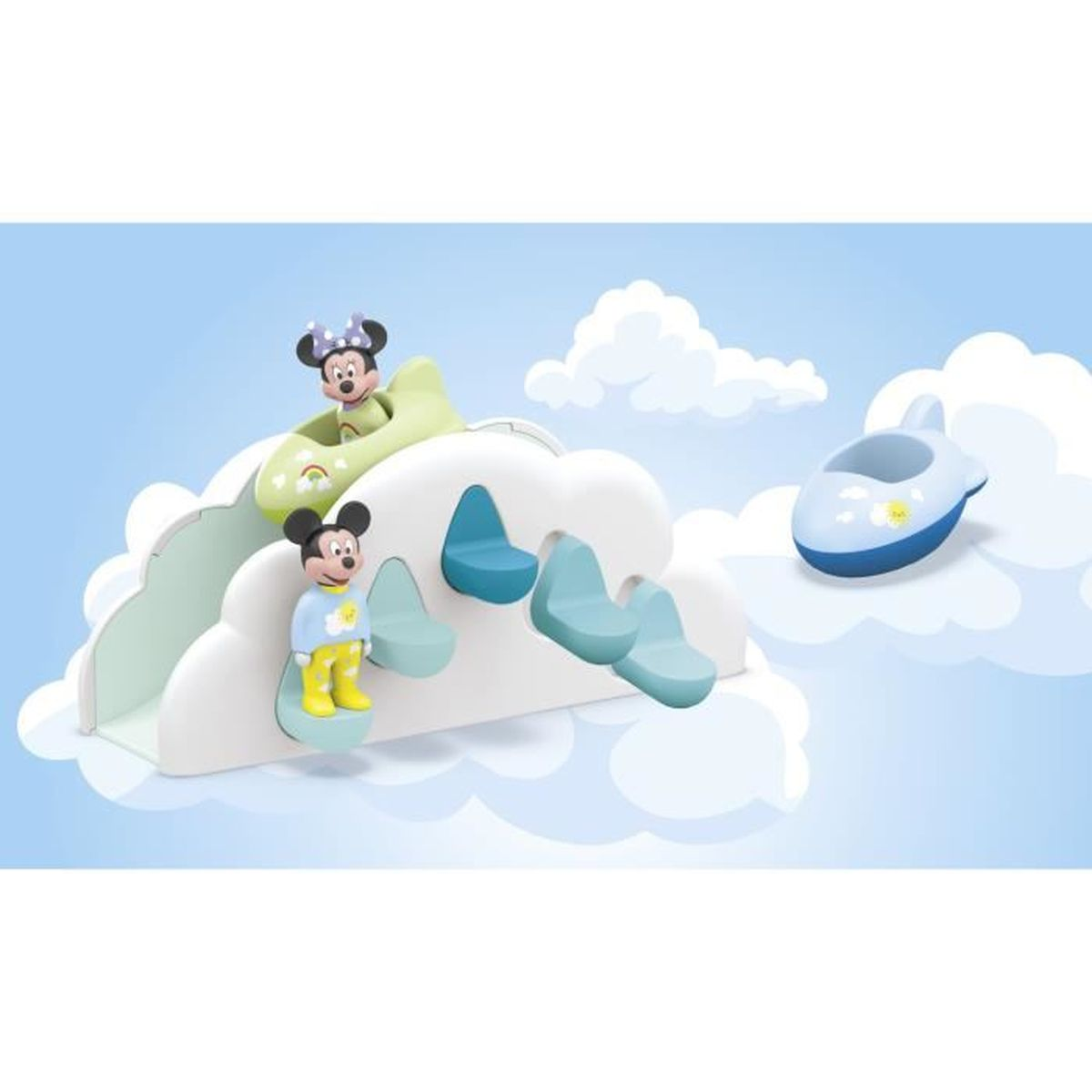 Giocattoli di Topolino e Minnie Mouse su un set a forma di nuvola con scivolo e barca, su sfondo di cielo blu con nuvole.