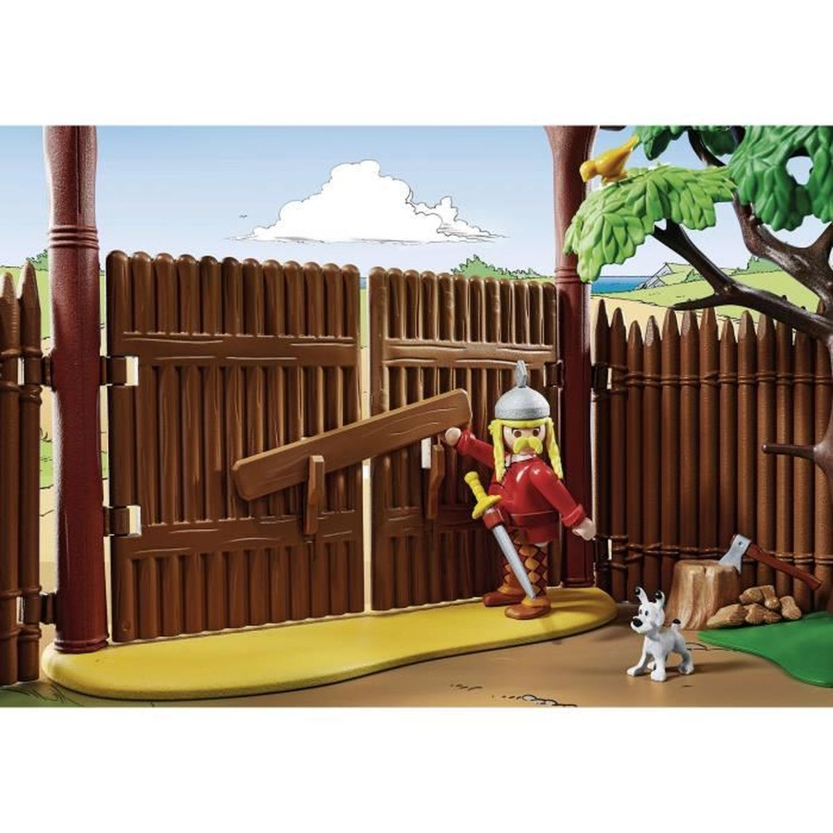 Eine Spielfigur in roter Rüstung hält ein Schwert an einem Holztor. Ein Hund steht in der Nähe. Ein Vogel sitzt auf einem Baum mit grünen Blättern.