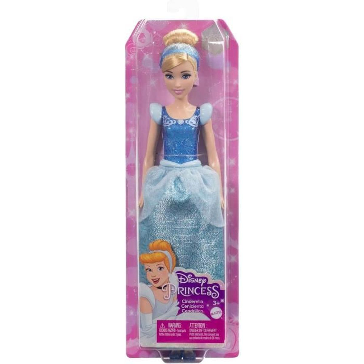 Una muñeca de Cenicienta en una caja. Tiene un vestido azul y cabello rubio. El embalaje dice 'Disney Princess'.