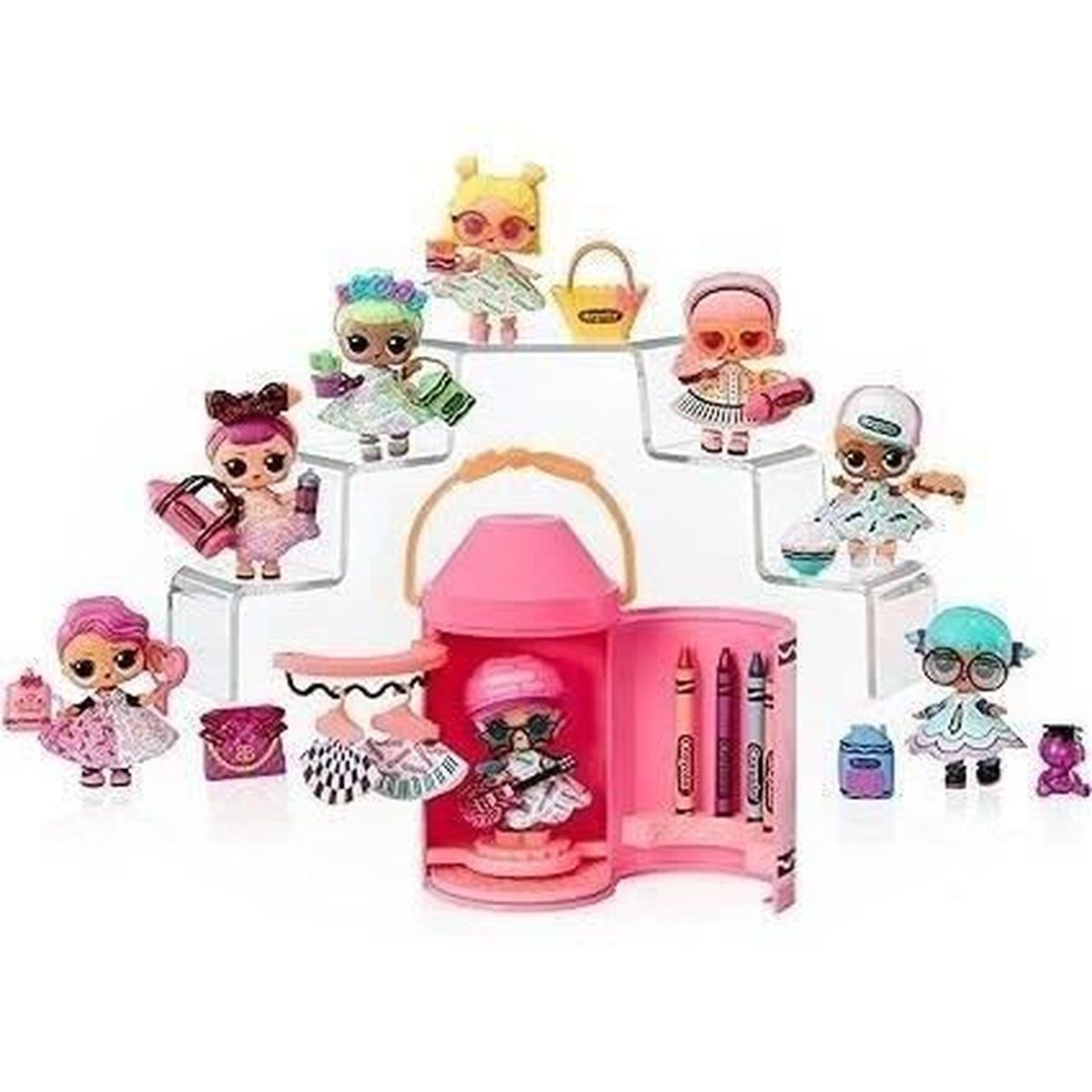 Ein Set bunter Puppen mit Zubehör wie Taschen und einem rosa Behälter mit Buntstiften. Puppen stehen auf durchsichtigen Ständern.