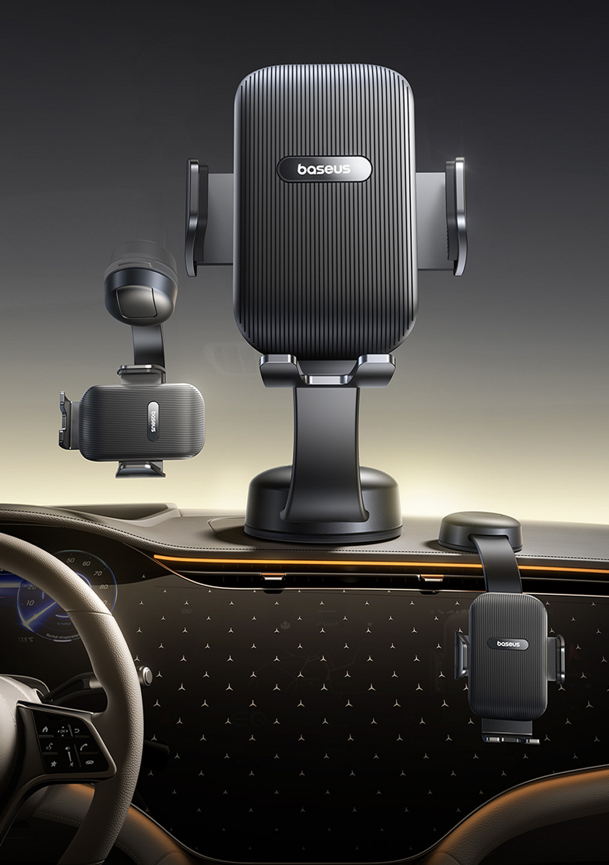Interni auto con supporti per telefono Baseus. Supporti neri sul cruscotto e parabrezza. Volante visibile a sinistra.