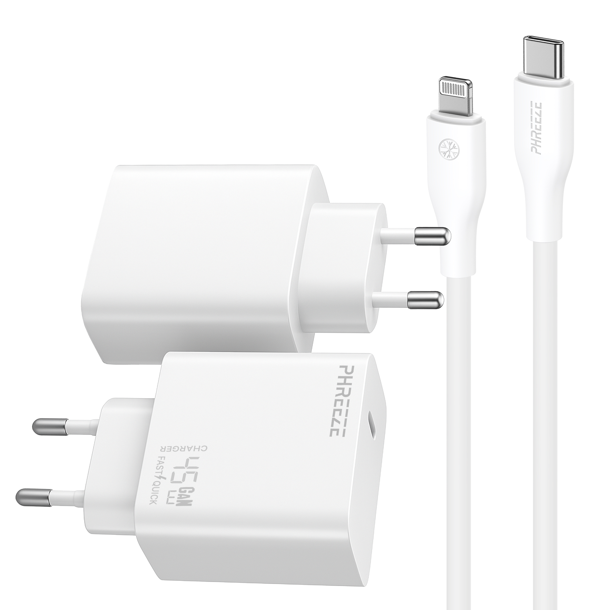 Witte opladers en kabels op wit. Eén oplader heeft pinnen. Kabels hebben Lightning- en USB-C-connectoren.