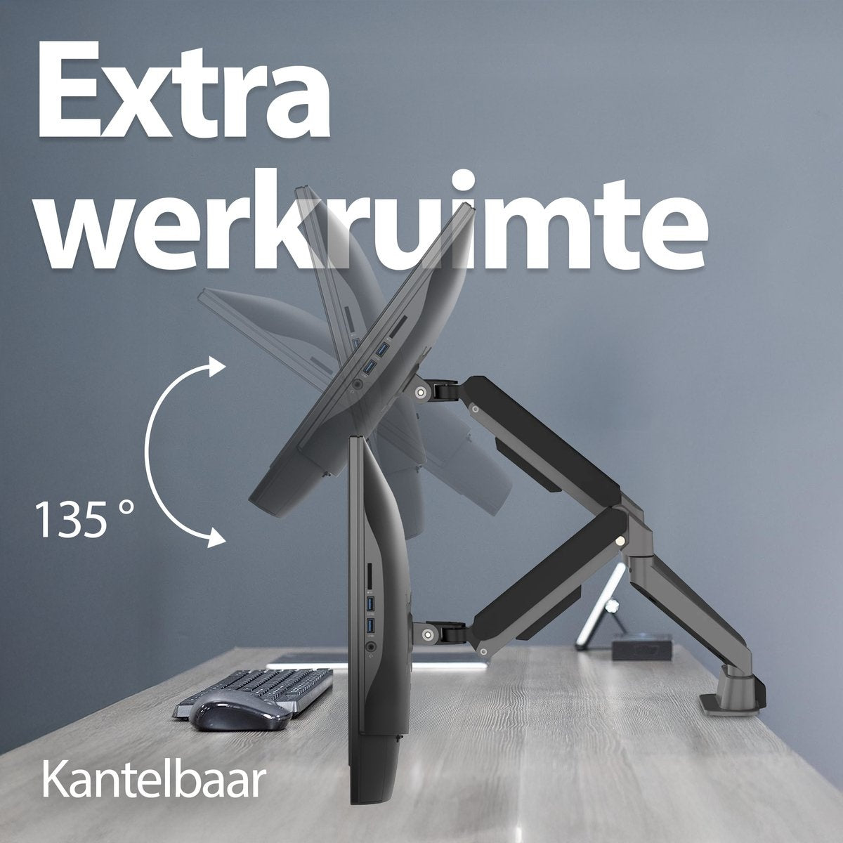 Monitor arm holding a computer screen. Text reads 'Extra werkruimte', 'Kantelbaar' and '135°'. Grey desk and wall.