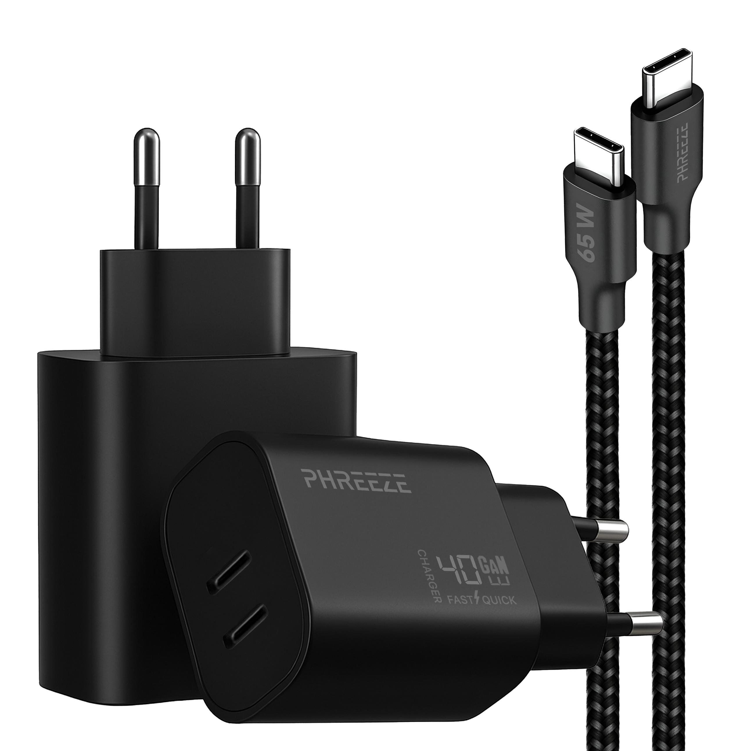 Een zwarte oplader en twee USB-C-kabels. De oplader heeft de merknaam 'PHREEZE' en een digitaal display.