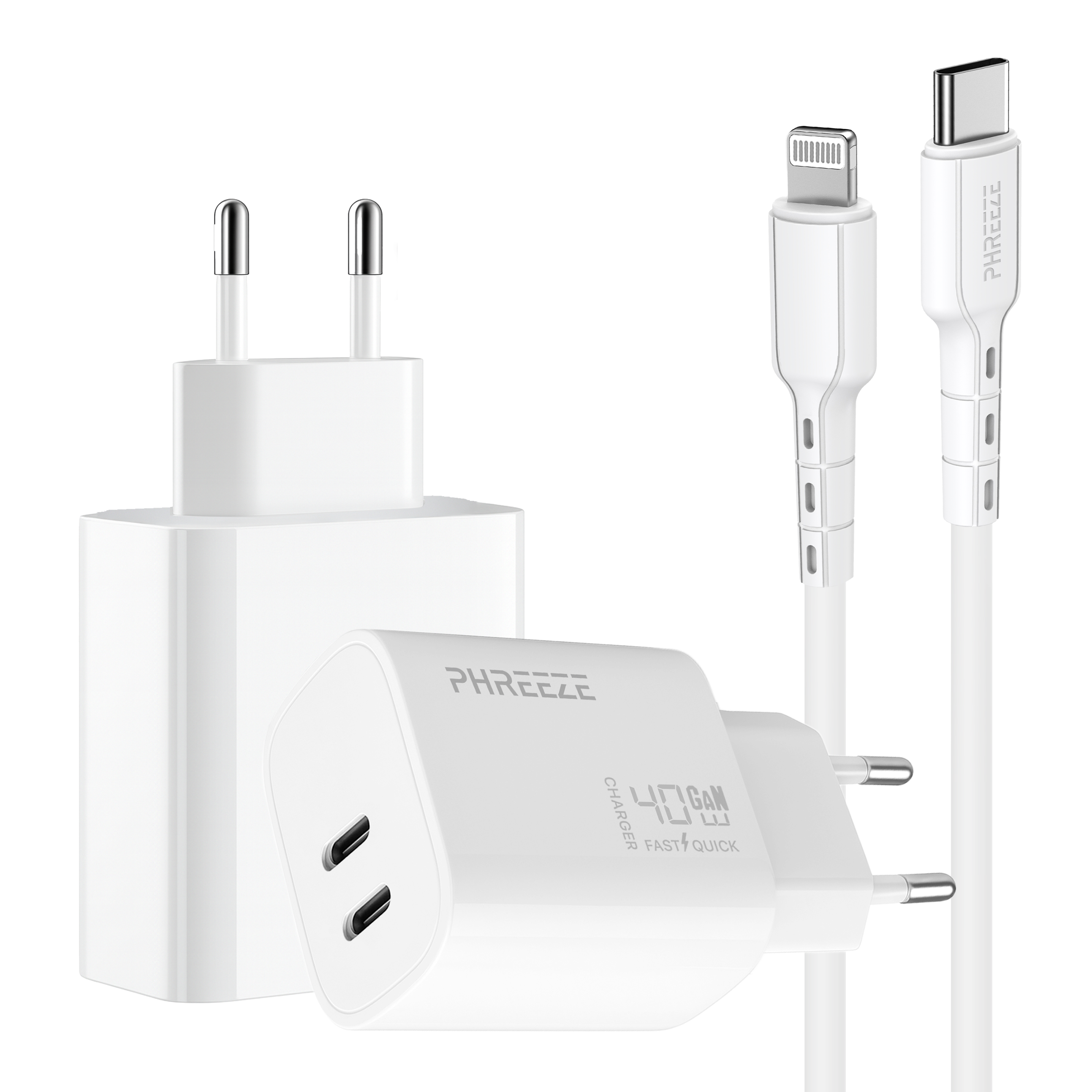 Witte oplader en kabels. Oplader heeft twee poorten, kabels hebben Lightning- en USB-C-connectoren, merk PHREEEZE.