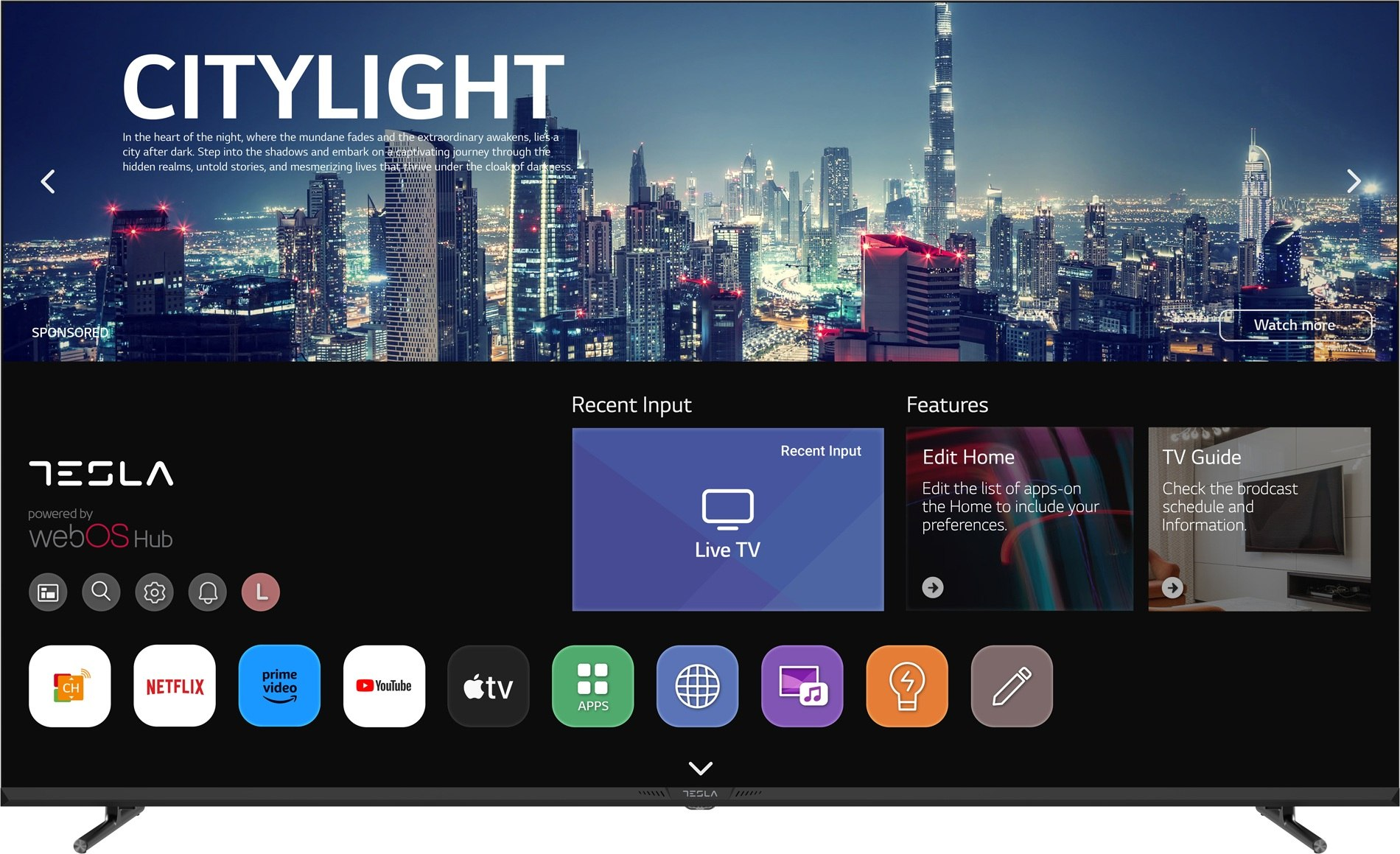 TV Tesla mostrando paisaje urbano con texto 'Citylight', iconos de apps y opción 'Live TV'.