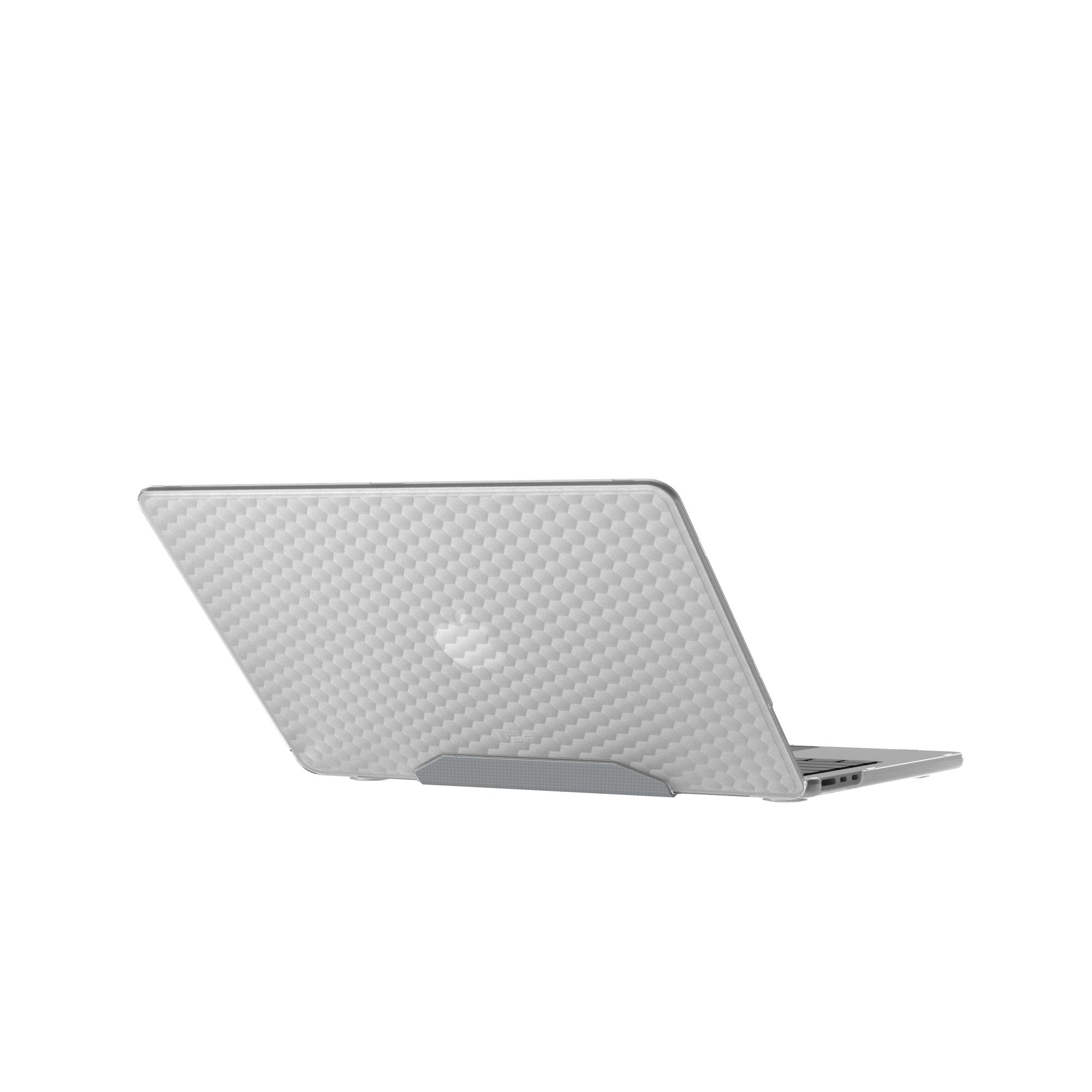 Ein Laptop mit grau gemusterter Hülle ist leicht geöffnet, vor weißem Hintergrund.