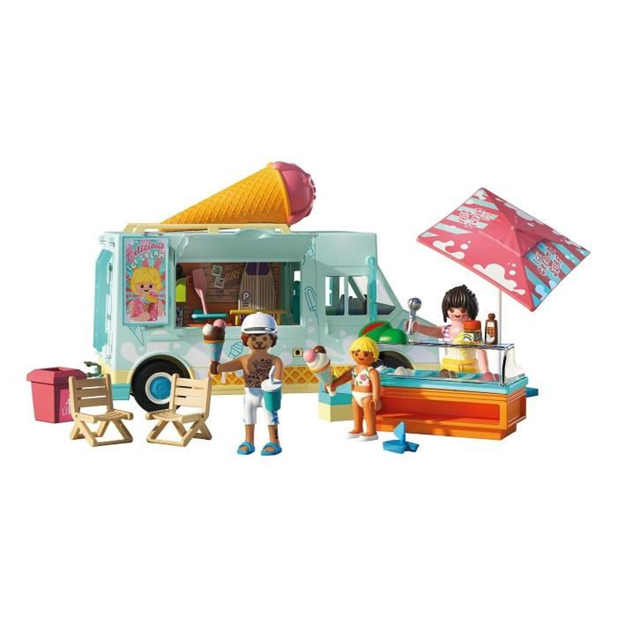 Ein Spielzeug-Eiswagen mit Figuren. Oben befindet sich eine rosa und gelbe Eistüte. Figuren halten Eiswaffeln.
