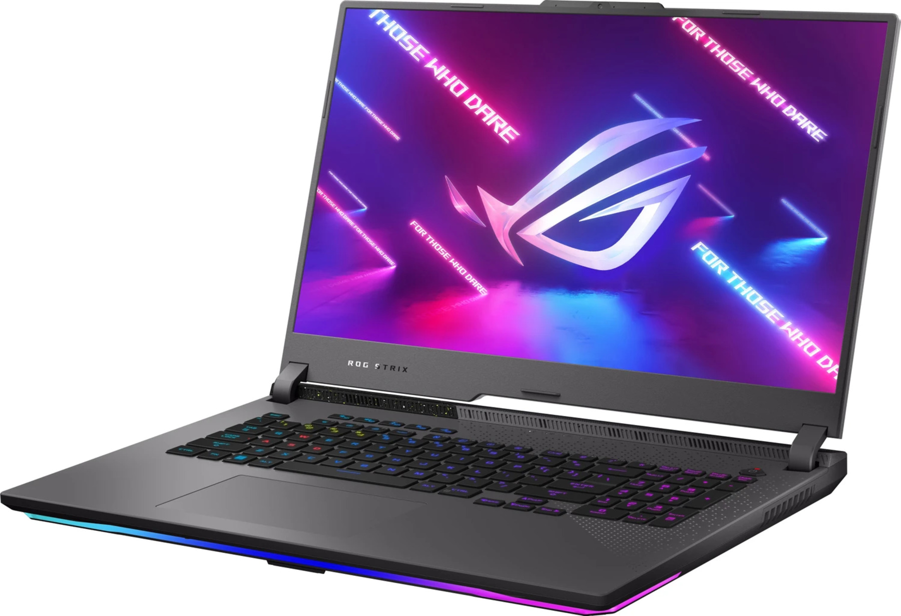 Szary laptop ROG Strix jest otwarty. Ekran pokazuje logo i tekst. Klawiatura ma kolorowe klawisze. Dolna krawędź świeci.