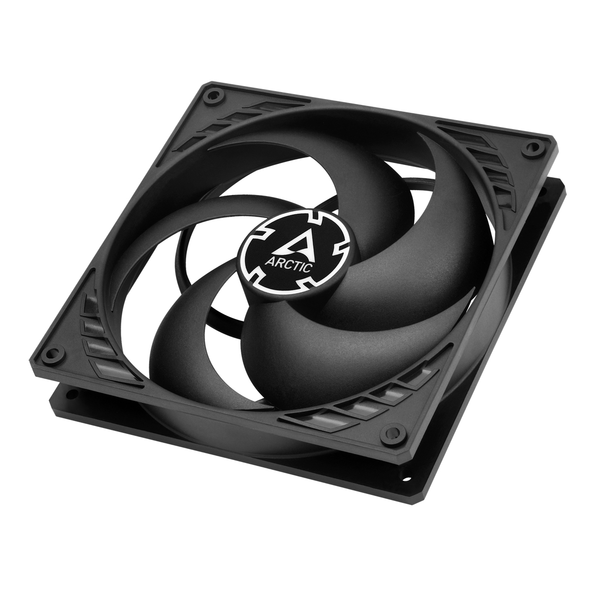 Ventola per computer nera con quattro pale curve e una cornice quadrata. Al centro un logo bianco con la scritta 'ARCTIC'.