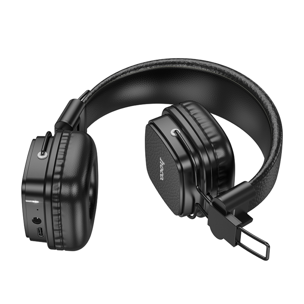 Auriculares supraaurales negros con diadema y auriculares acolchados. Los auriculares tienen el logotipo 'hoco'. Sobre un fondo blanco.