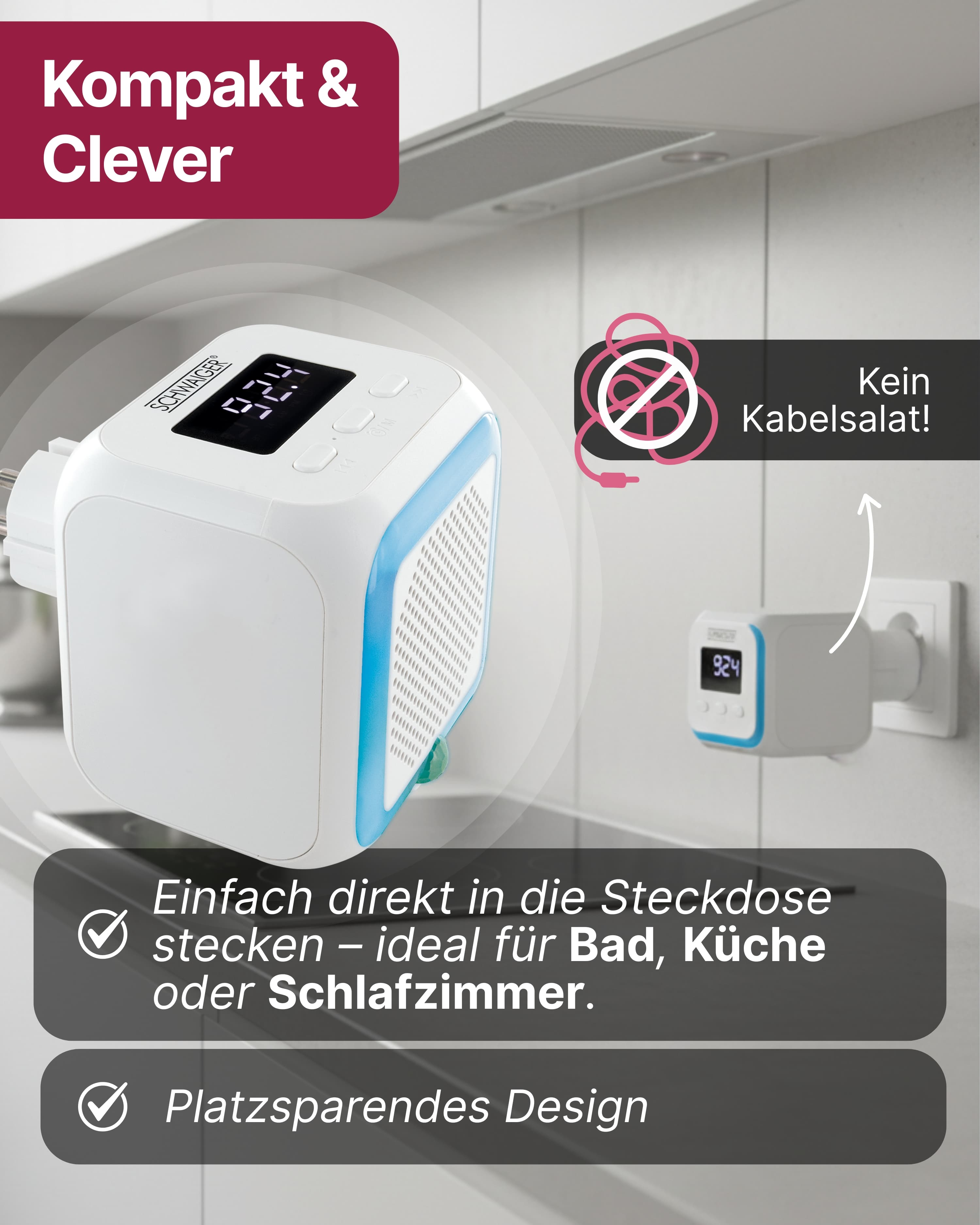 Weißer Digitalwecker in einer Steckdose, mit Text über sein kompaktes Design und keine Kabelsalat.