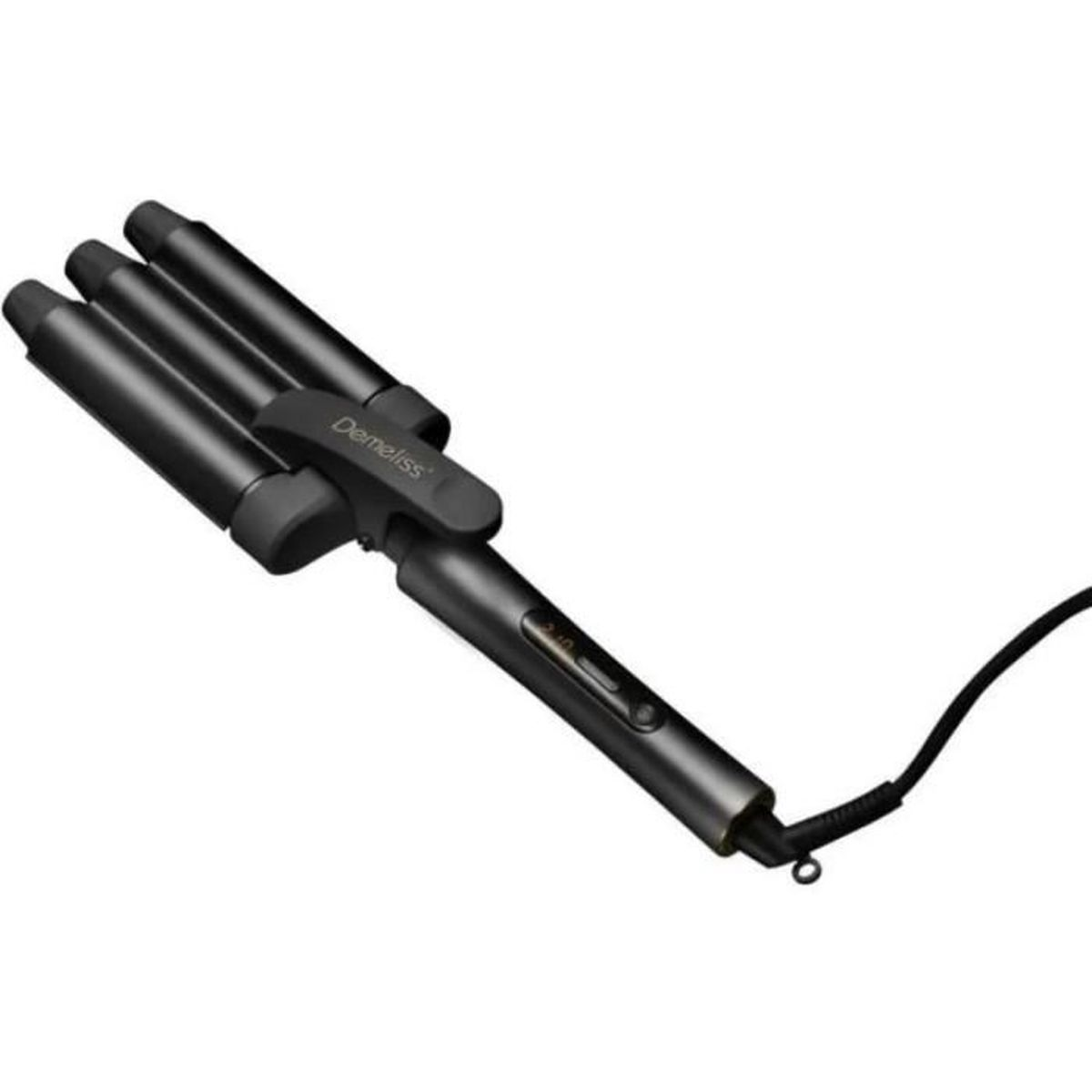 Ein schwarzes und silbernes Demeliss-Haarwellengerät. Das Wellengerät hat drei Läufe, einen Griff mit Knöpfen und ein schwarzes Kabel.