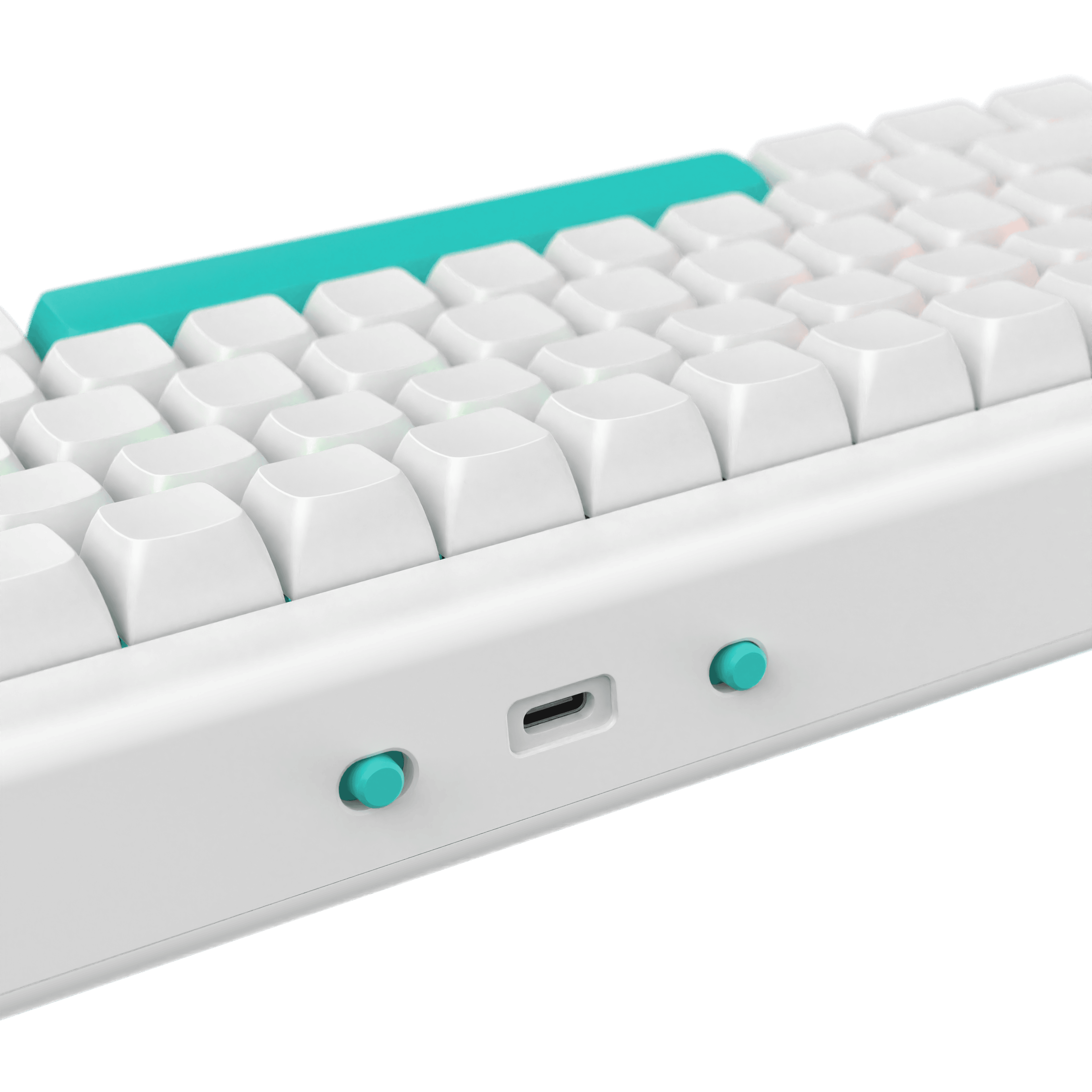 Nahaufnahme einer weißen Tastatur mit türkisfarbenen Akzenten und Tasten. USB-Anschluss sichtbar. Schwarzer Hintergrund.