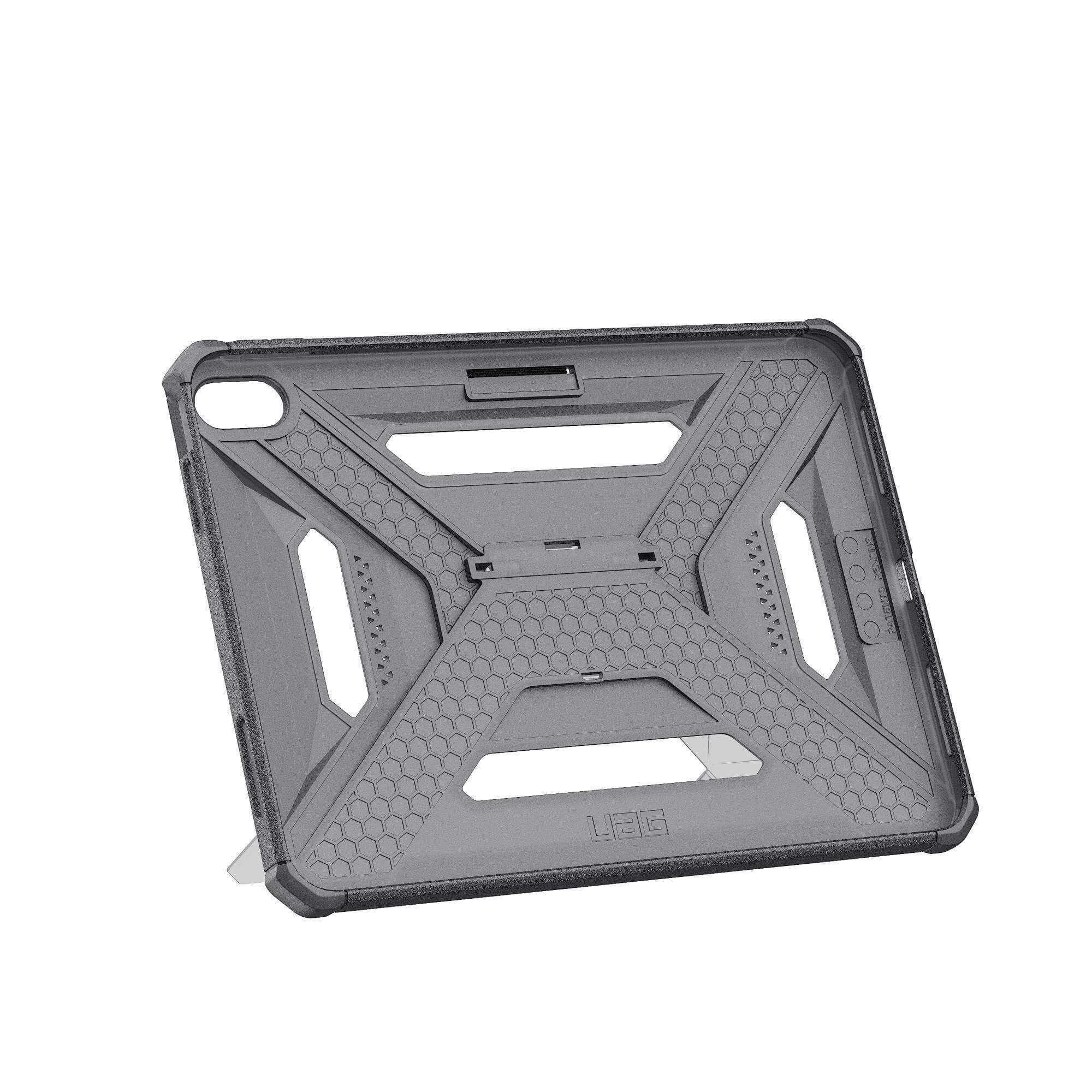 Szare etui na tablet z wzorem plastra miodu i logo UAG, na białym tle.