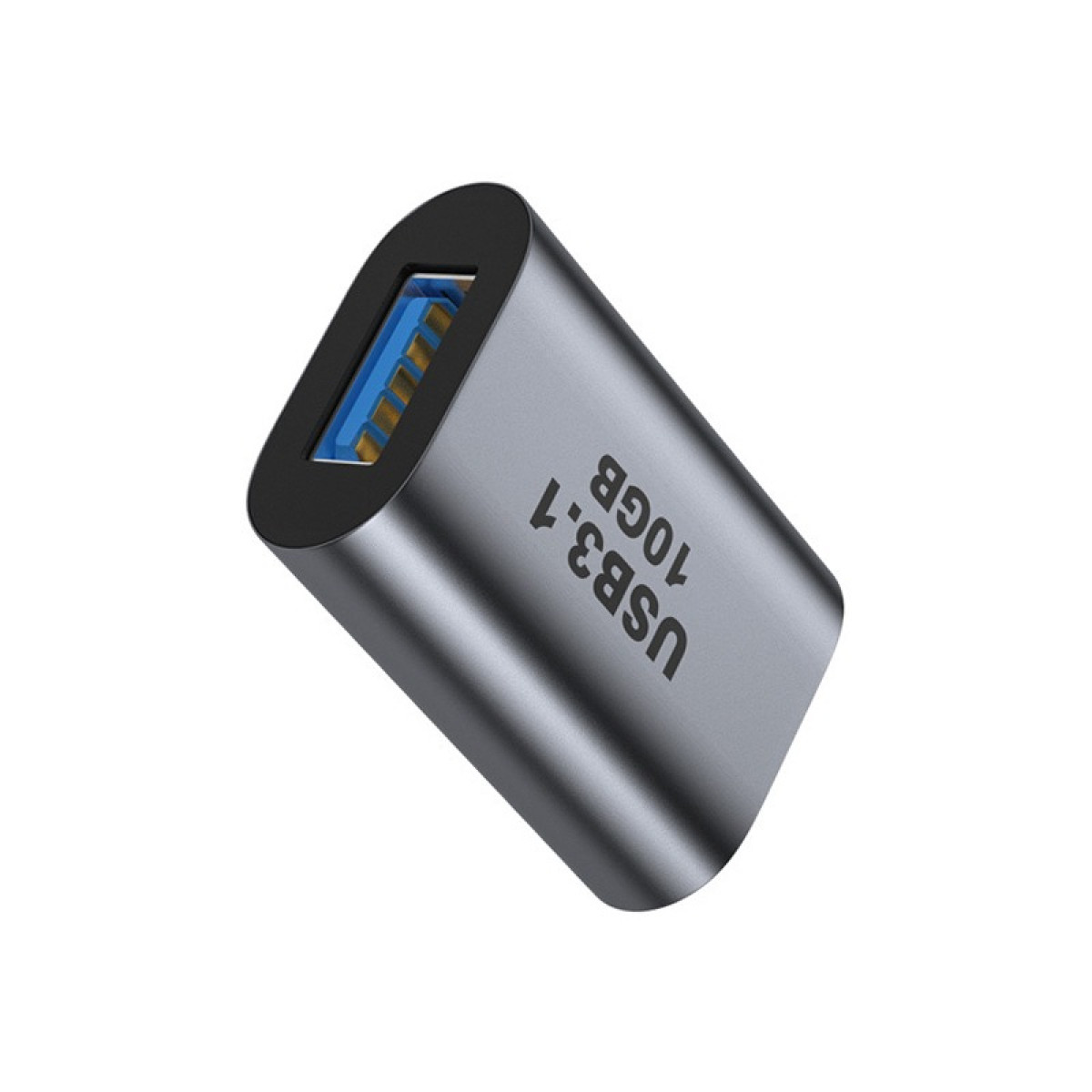 Ein grauer USB 3.1 10GB Adapter ist vor weißem Hintergrund abgewinkelt. Der USB-Anschluss hat blaue und goldene Anschlüsse.