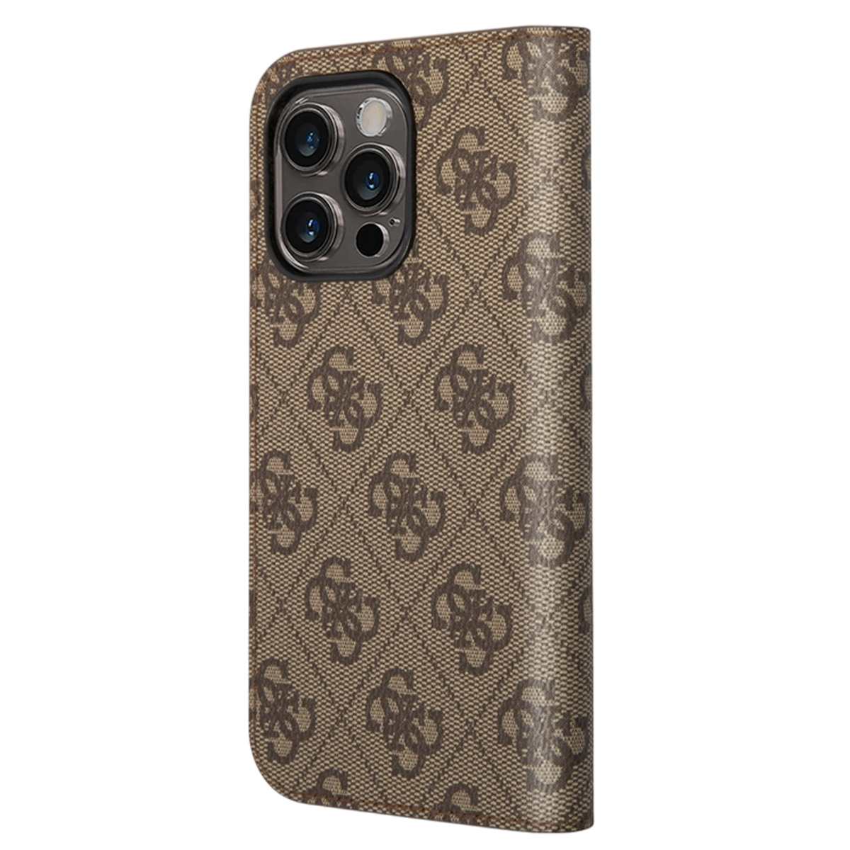 Una custodia per telefono Guess marrone con motivo logo. La custodia ha un ritaglio per la fotocamera e un design a portafoglio, con chiusura magnetica.