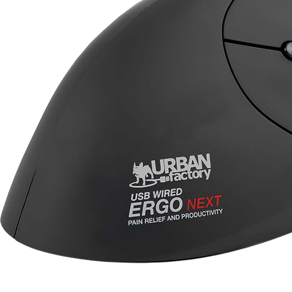 Un ratón ergonómico negro con el logo 'Urban Factory' y el texto 'Ergo Next'. Es un ratón USB con cable.
