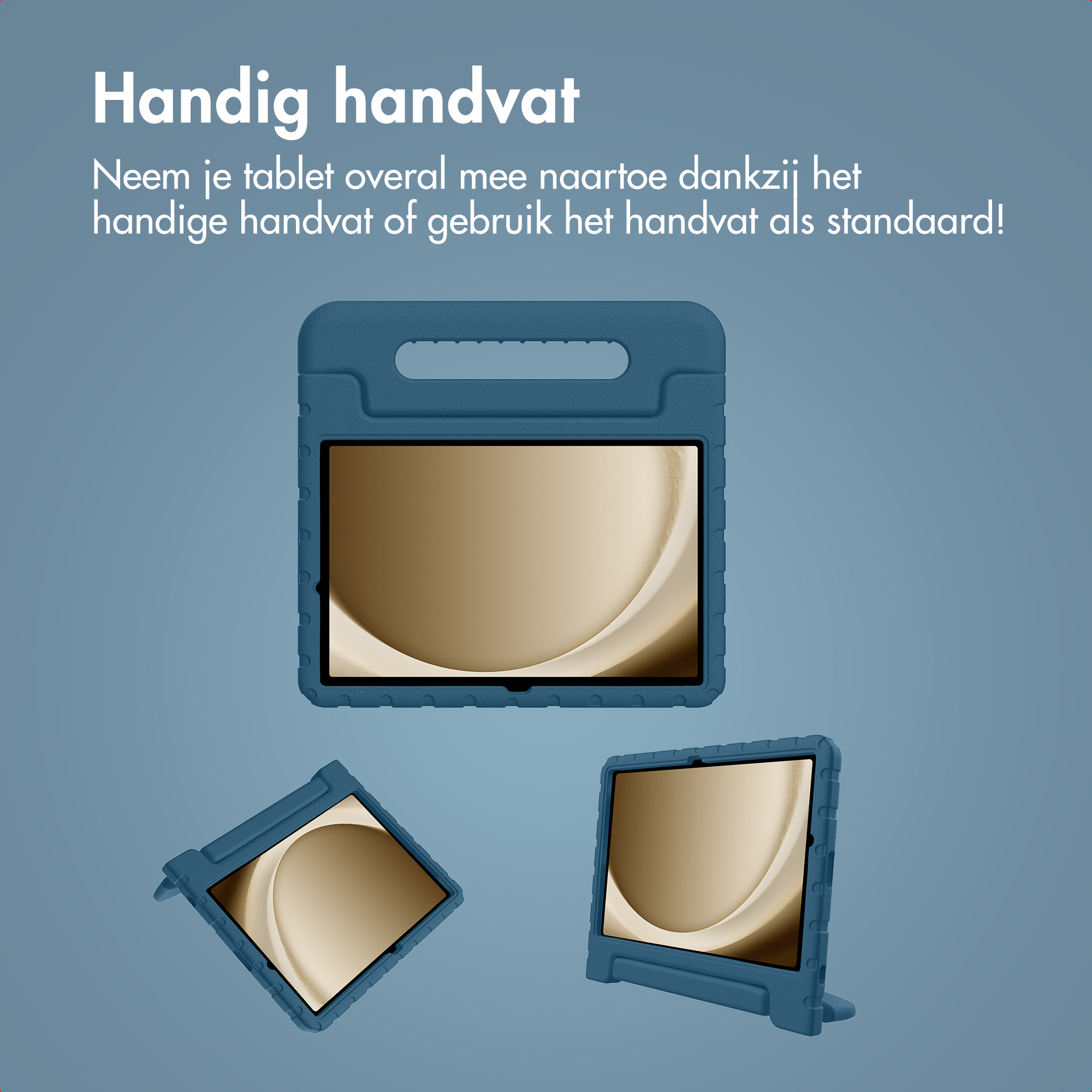 Afbeelding toont drie tablethoezen met handvat, blauwe kleur. Tablets zitten in de hoezen. Tekst in het Nederlands.