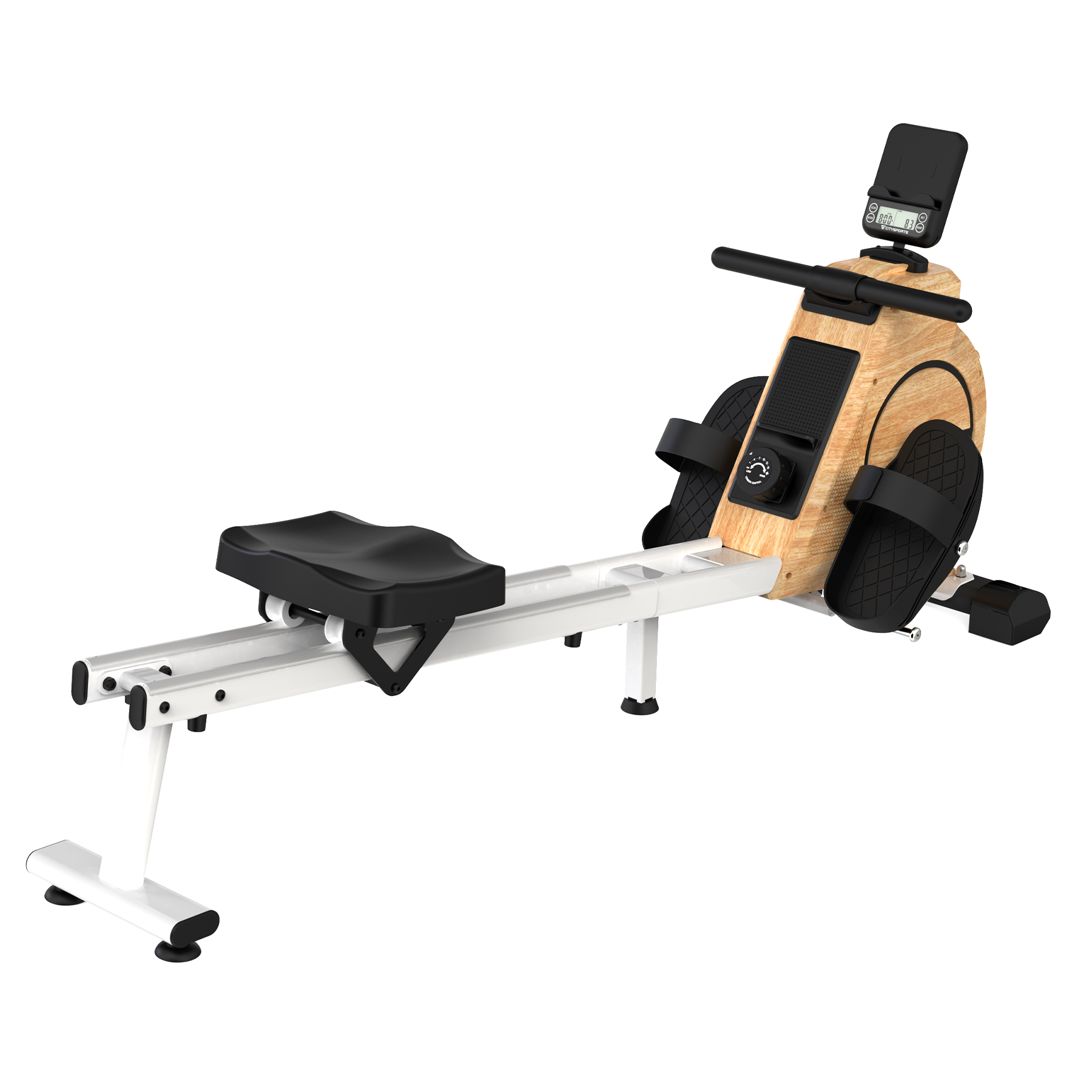 Wioślarz. Ma drewnianą ramę, czarne siedzisko i wyświetlacz cyfrowy, na białym tle.