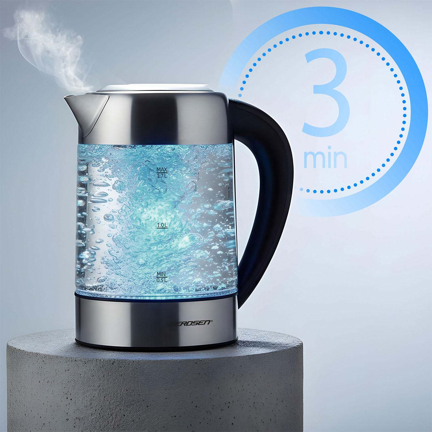 Szklany czajnik elektryczny z wrzącą wodą, para unosi się. Timer pokazuje 3 minuty. Czajnik stoi na betonowej podstawie.