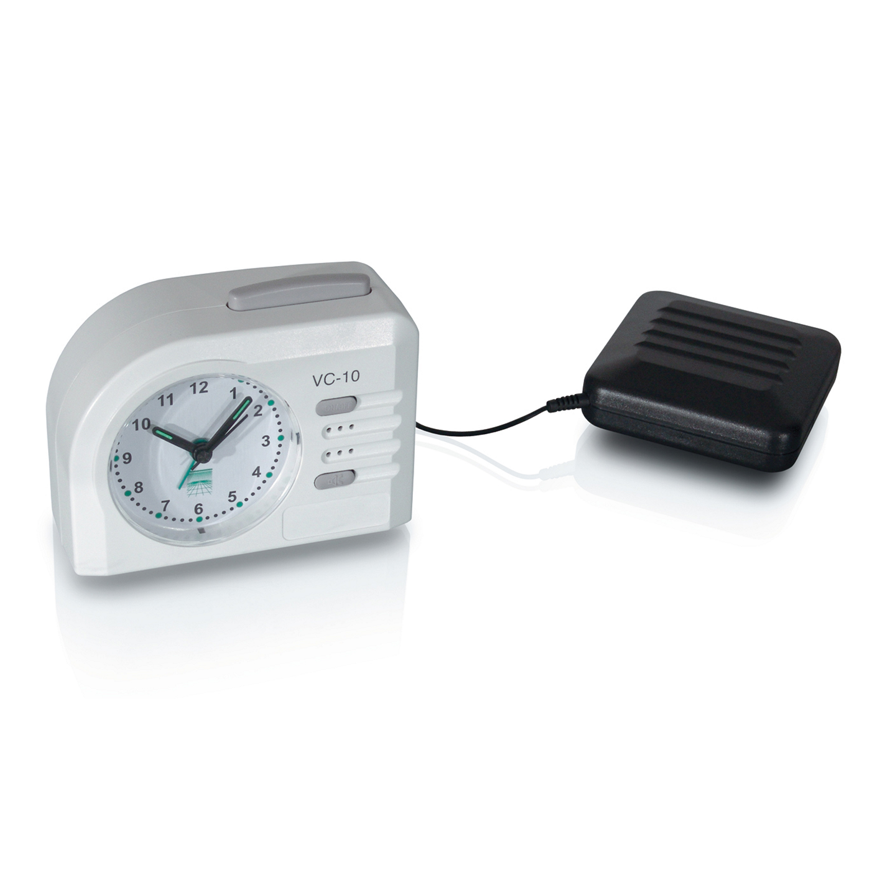 Ein weißer Wecker mit einem schwarzen Pad, das durch einen Draht verbunden ist. Die Uhr zeigt die Zeit auf einem weißen Zifferblatt an.