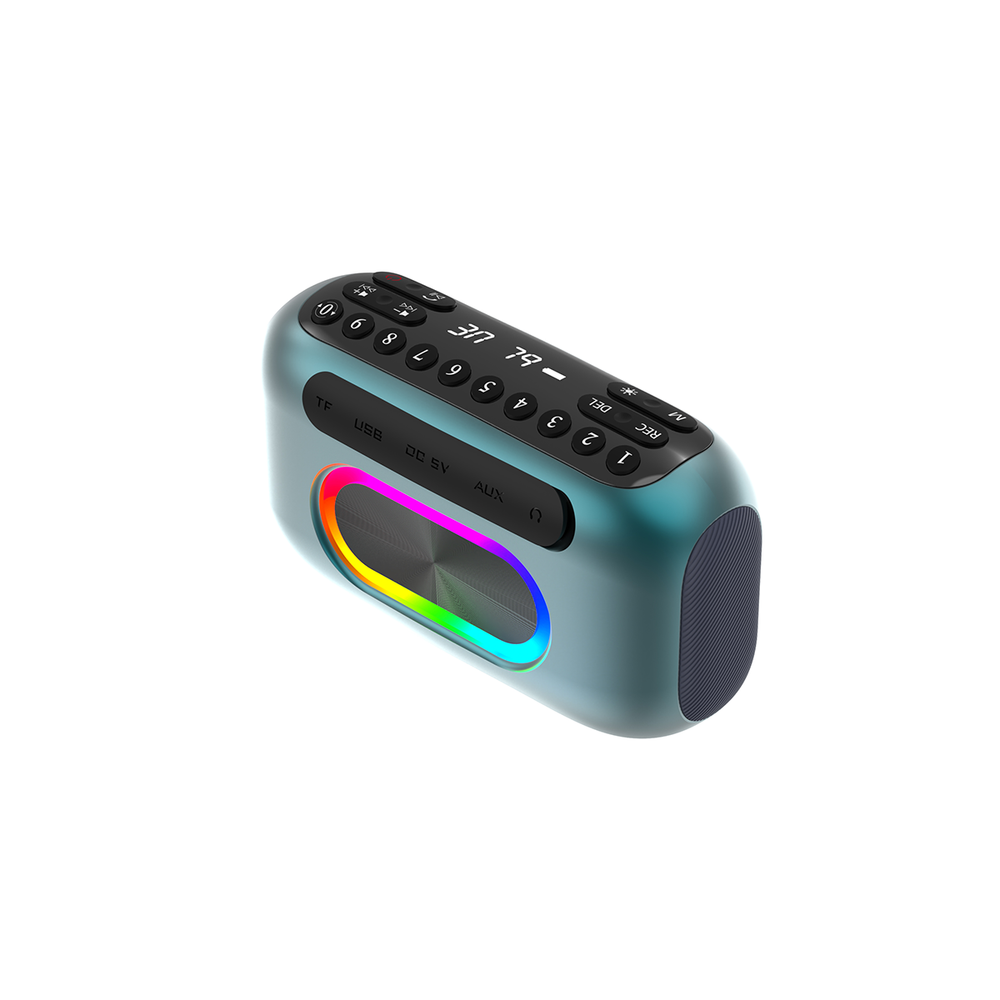 Turkusowy głośnik przenośny z czarnym wyświetlaczem i przyciskami. Posiada kolorowy pasek świetlny i kratkę głośnika.