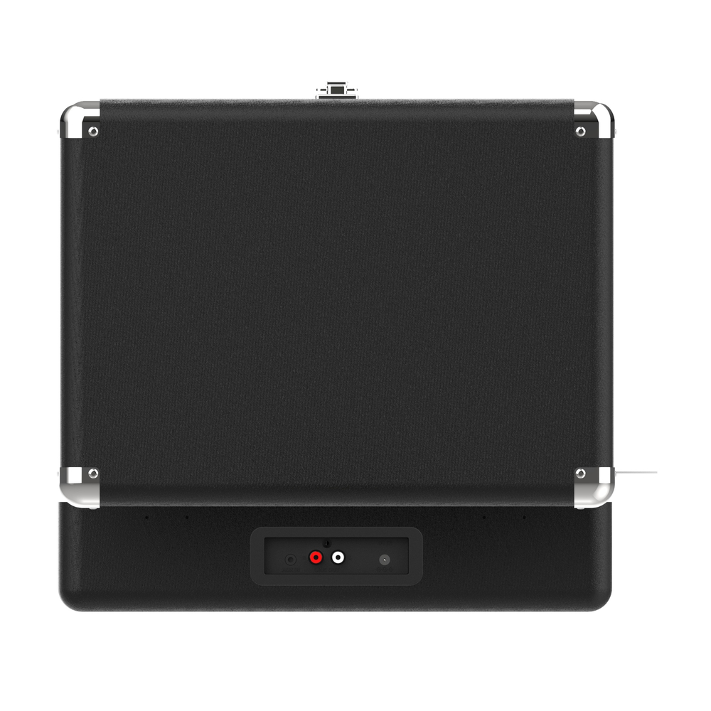 Czarny gramofon, widok z góry. Srebrne narożniki i zatrzask. Zawiera porty audio. Powierzchnia ma teksturowane wykończenie.