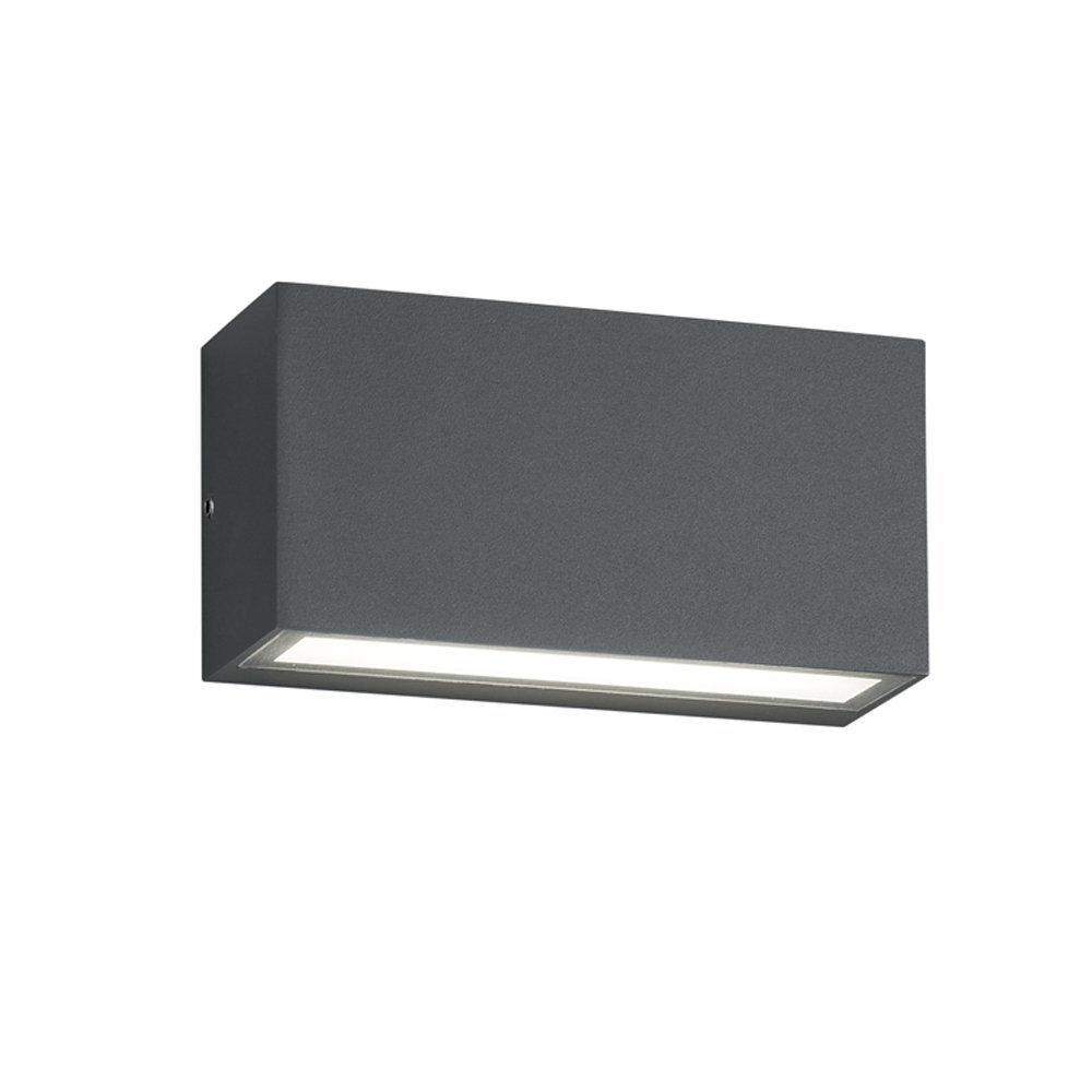 Eine rechteckige graue Wandleuchte mit einem hellen, horizontalen Lichtstreifen am unteren Rand, isoliert auf weißem Hintergrund.