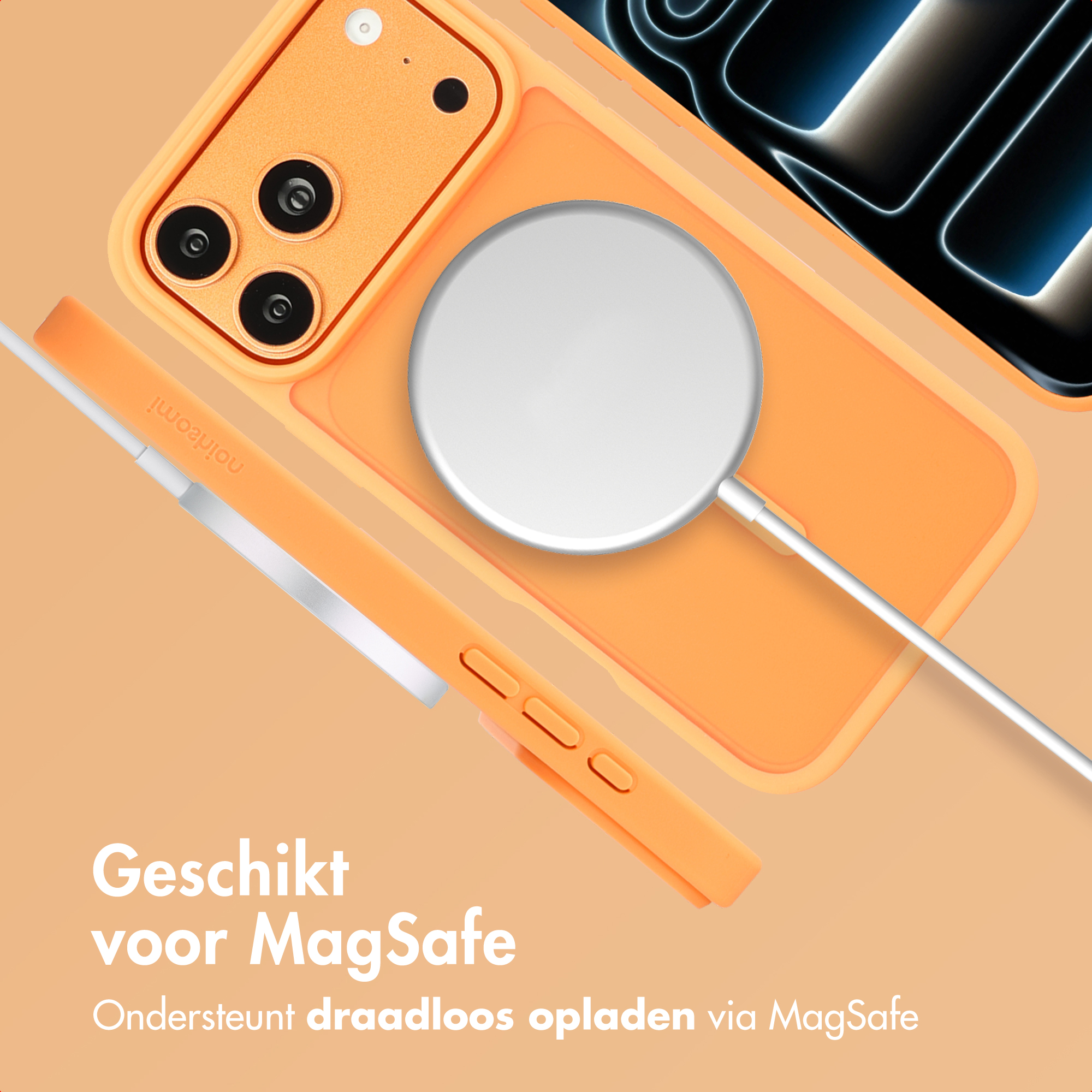 Een oranje telefoonhoesje, MagSafe-oplader en kabel op perzikachtergrond. Tekst luidt 'Geschikt voor MagSafe'.