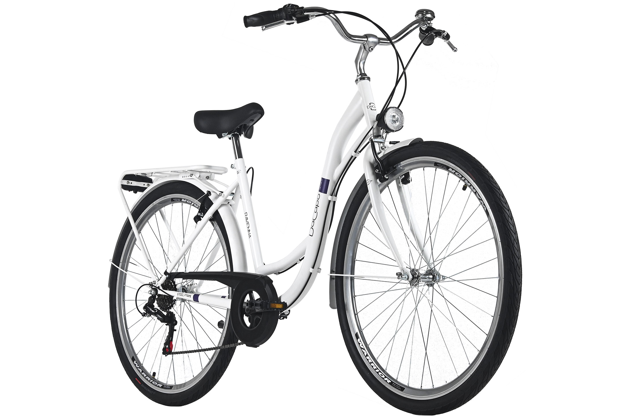 Ein weißes Fahrrad mit schwarzen Reifen und einem schwarzen Sitz auf weißem Hintergrund. Das Fahrrad hat einen silbernen Lenker und einen Gepäckträger.